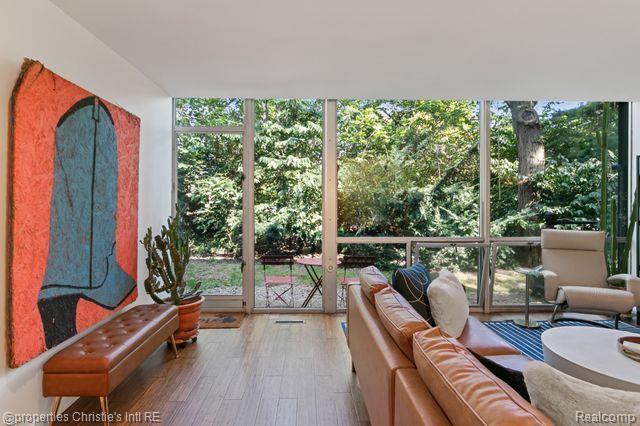 1418 Joliet Place