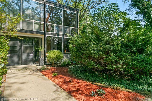 1418 Joliet Place
