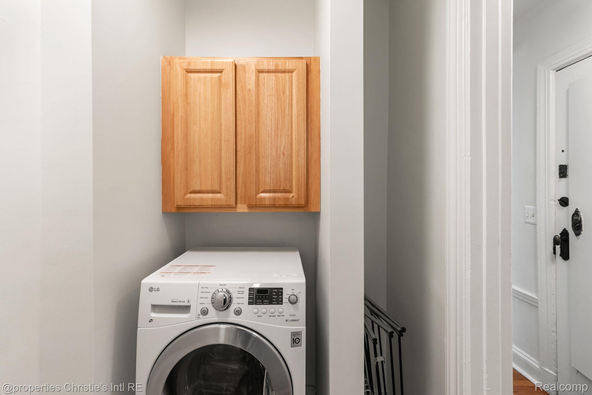 15 E KIRBY Street 914
