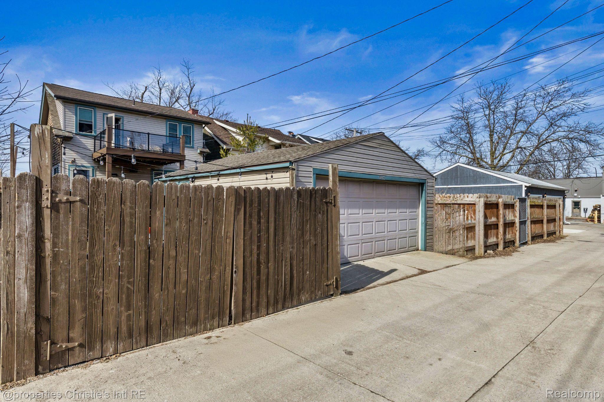 1156 WAYBURN Street