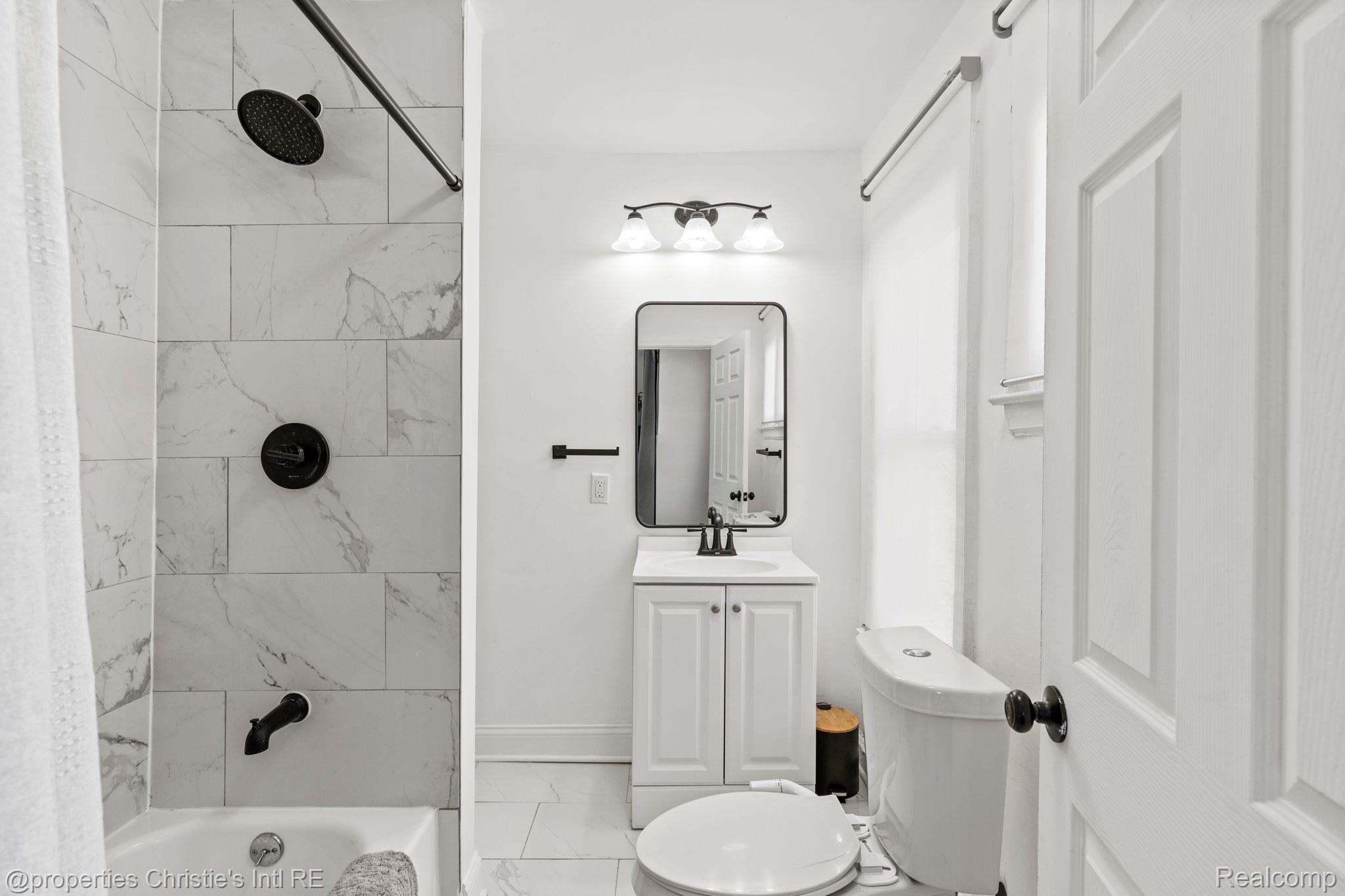 14860 PIEDMONT Street