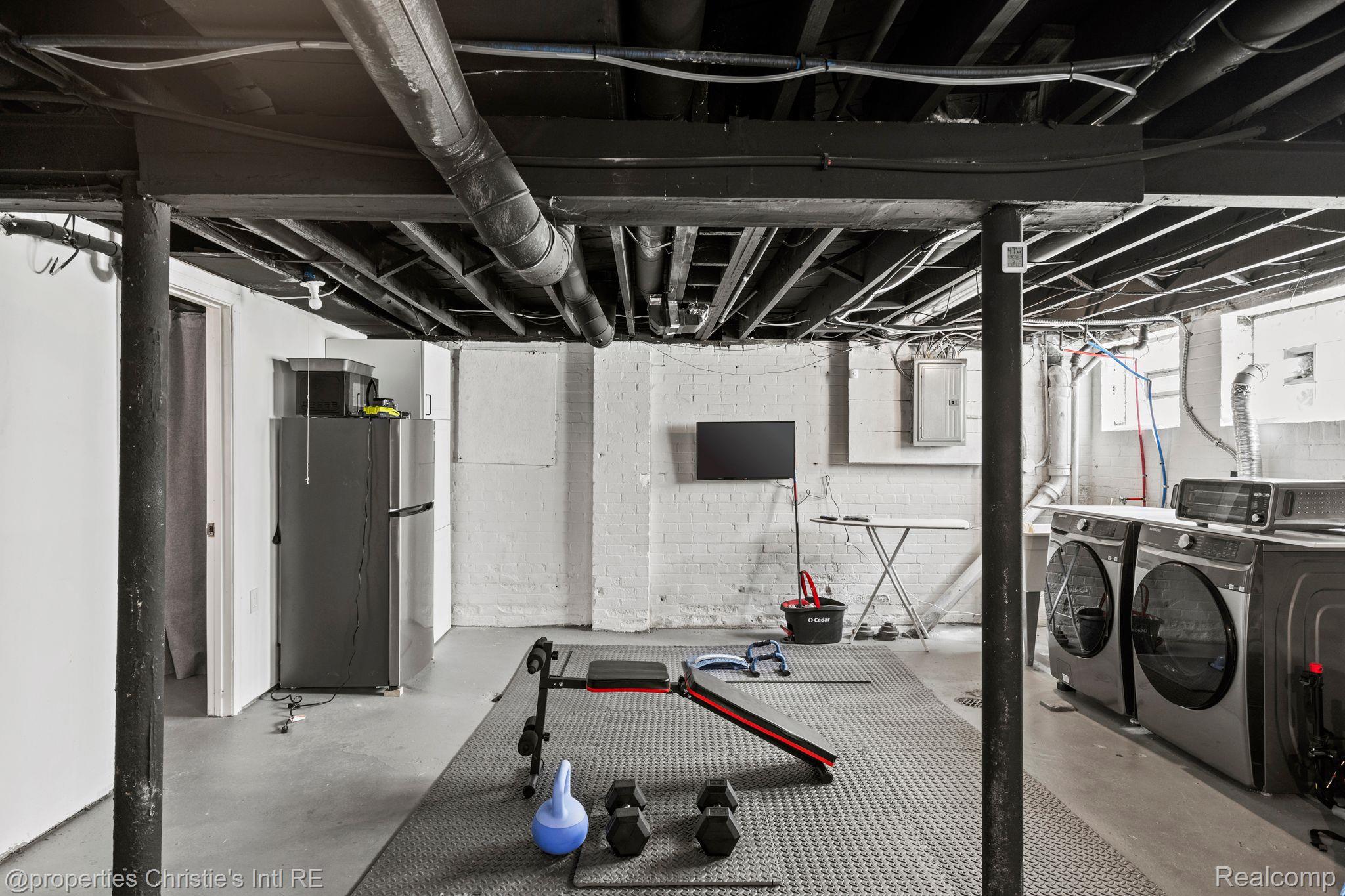 14860 PIEDMONT Street