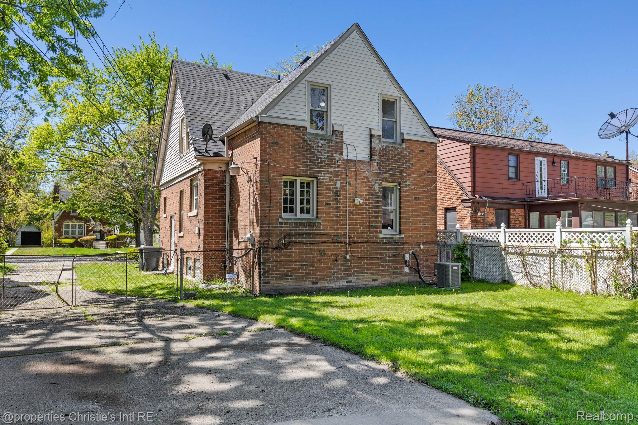 14860 PIEDMONT Street