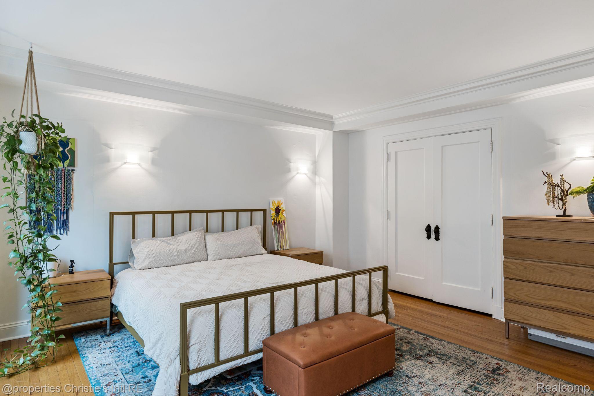 15 E KIRBY Street 1104