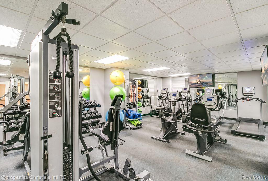 15 E KIRBY Street 1104