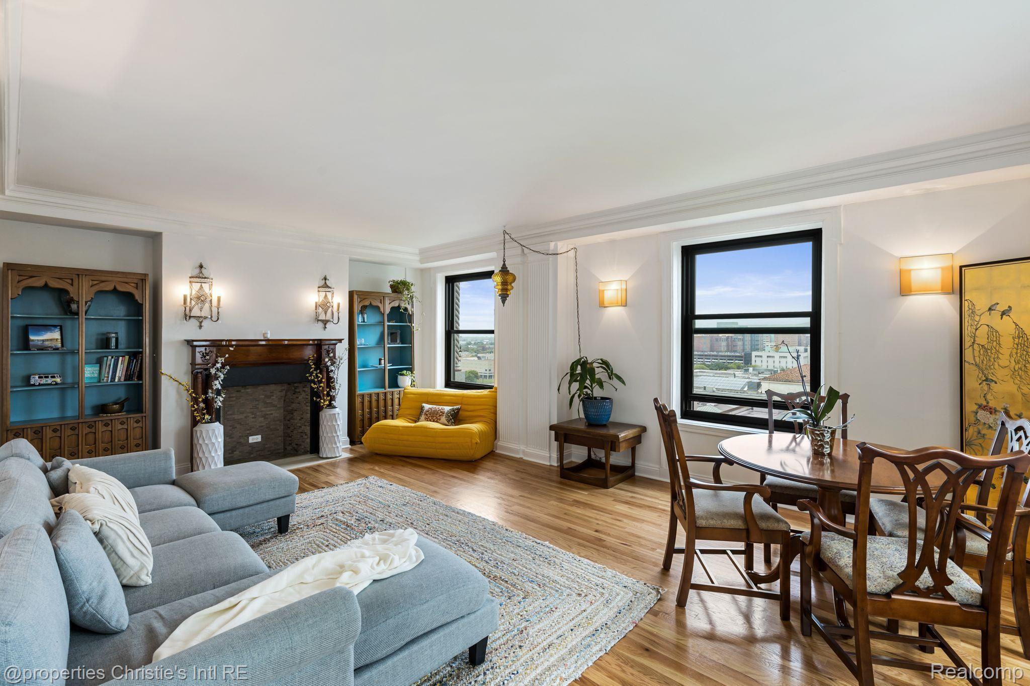 15 E KIRBY Street 1104