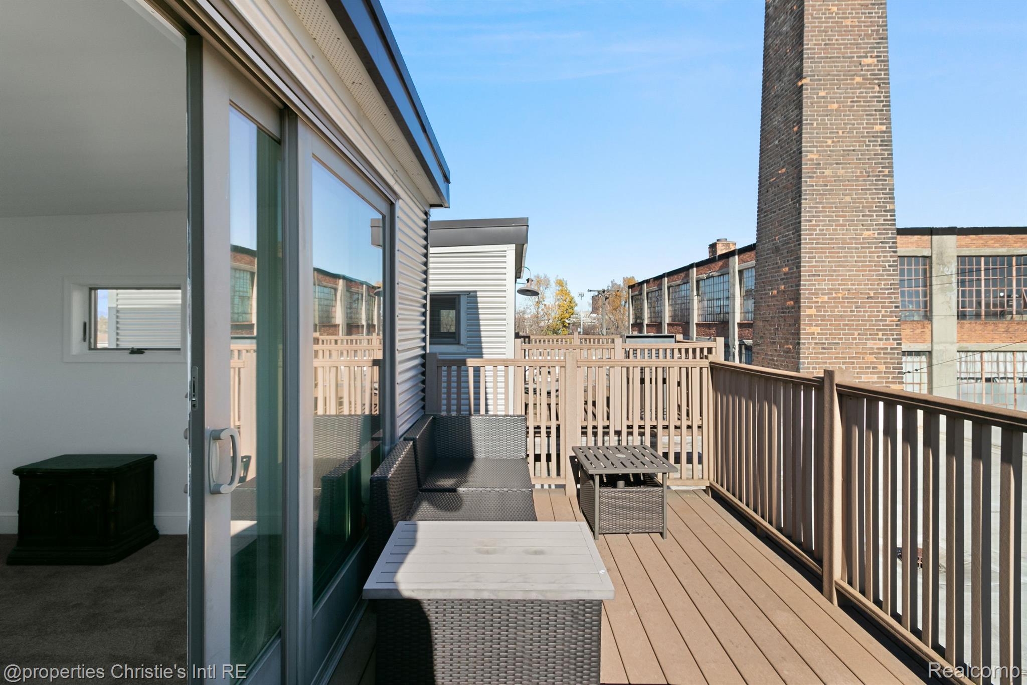 5766 TRUMBULL Street 42-215