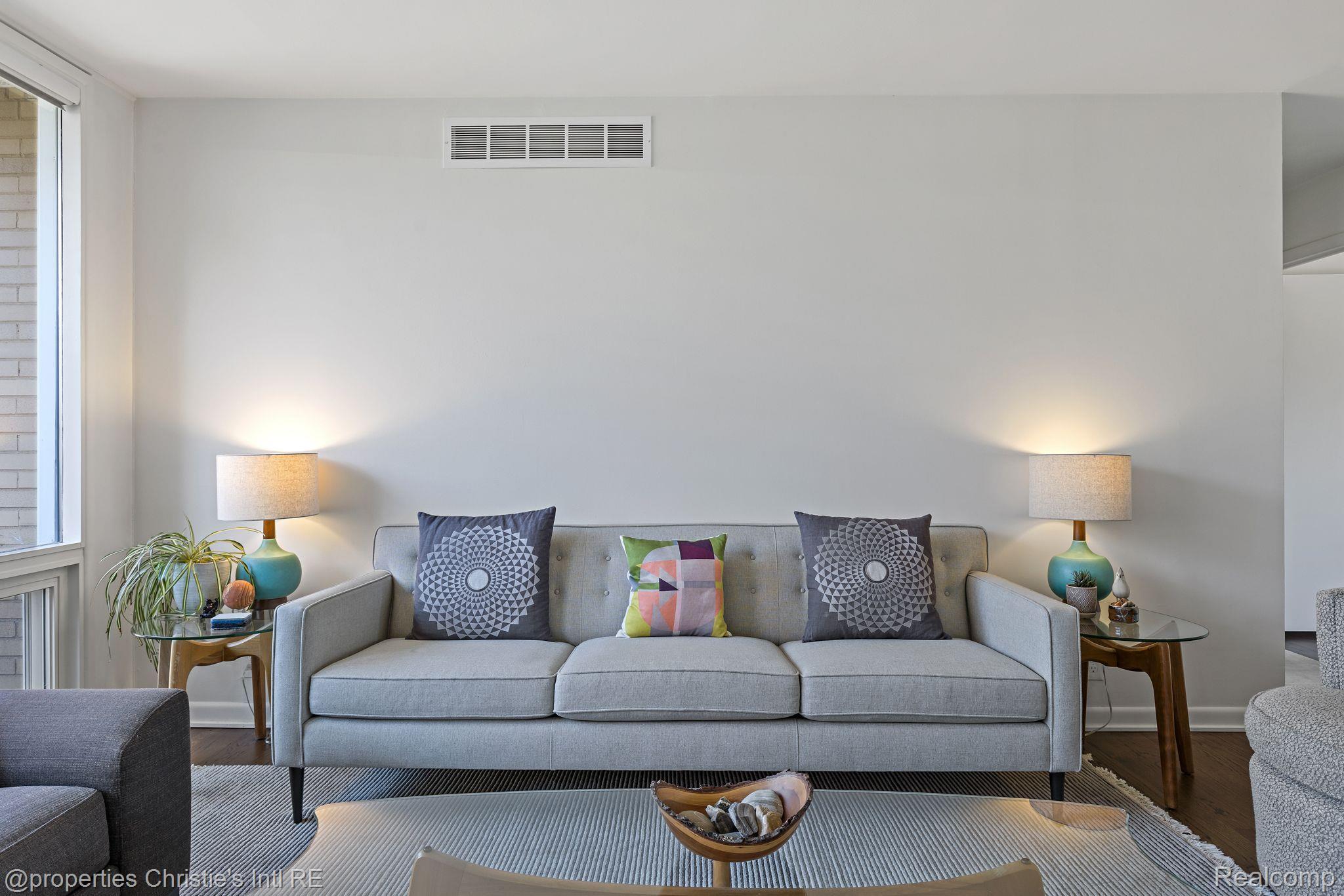 1701 Orleans