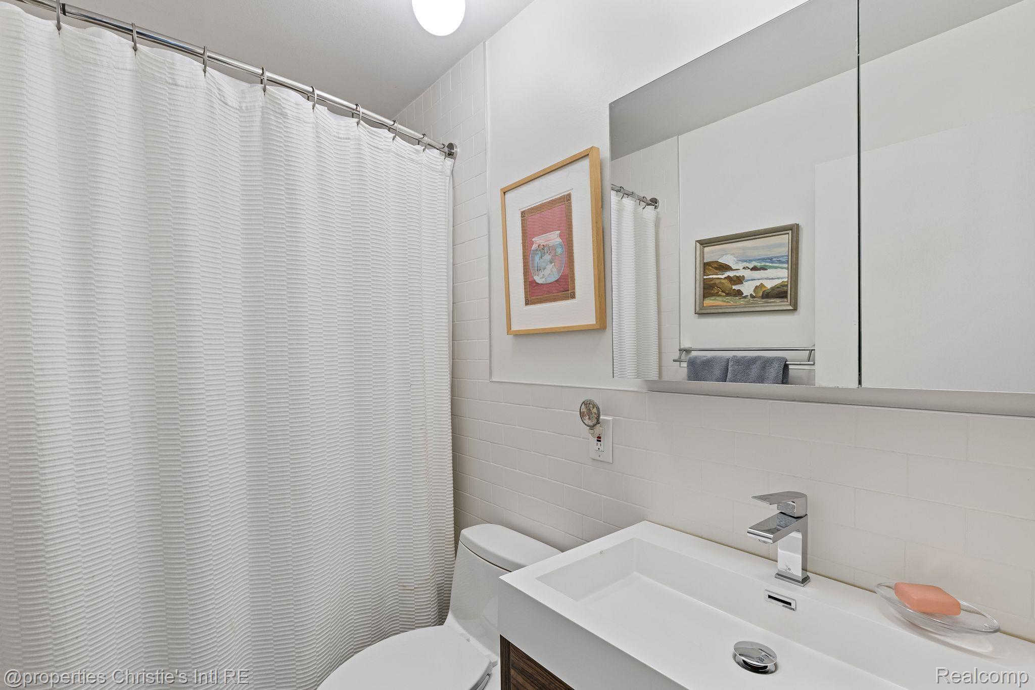 1701 Orleans