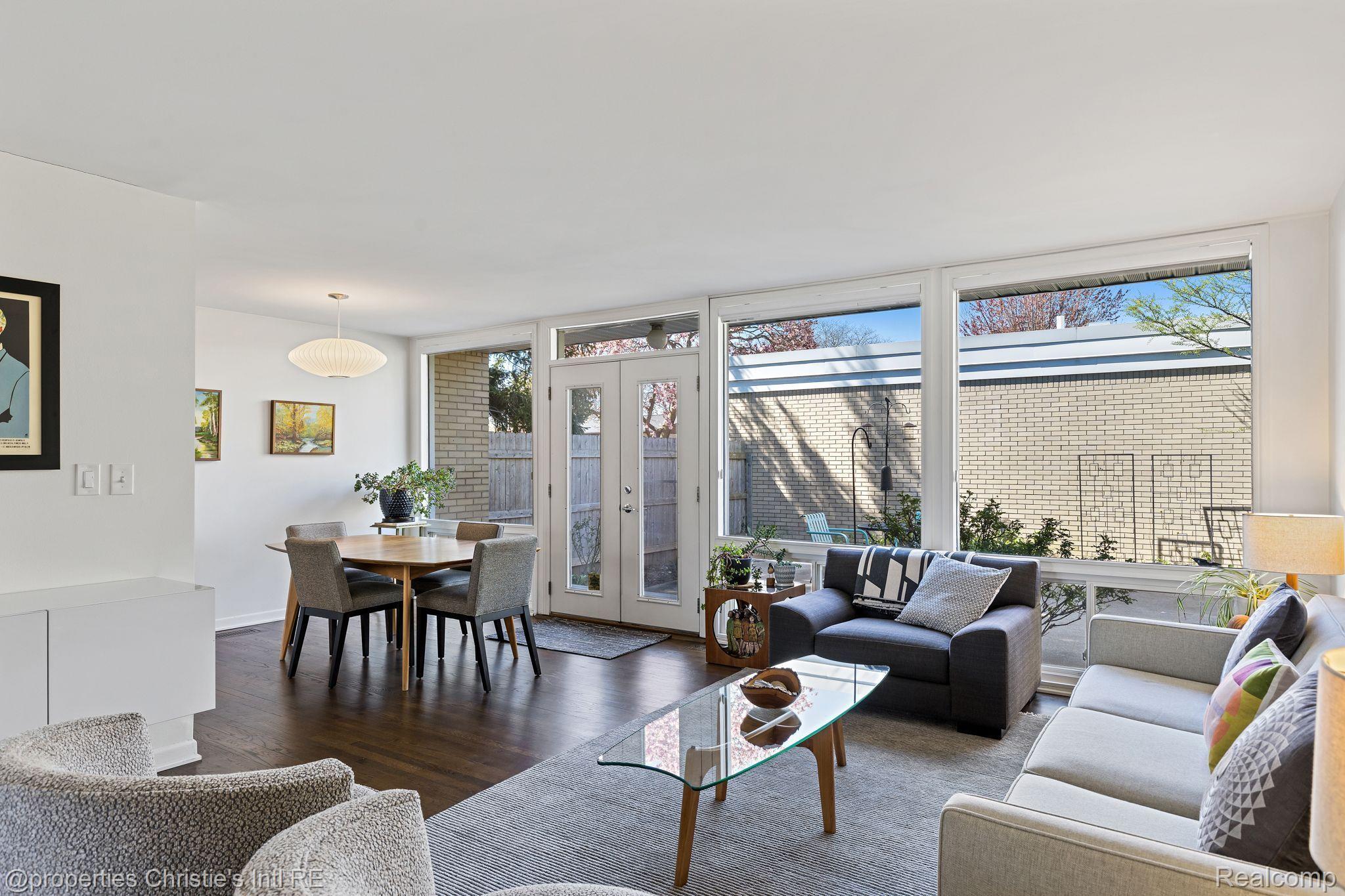 1701 Orleans