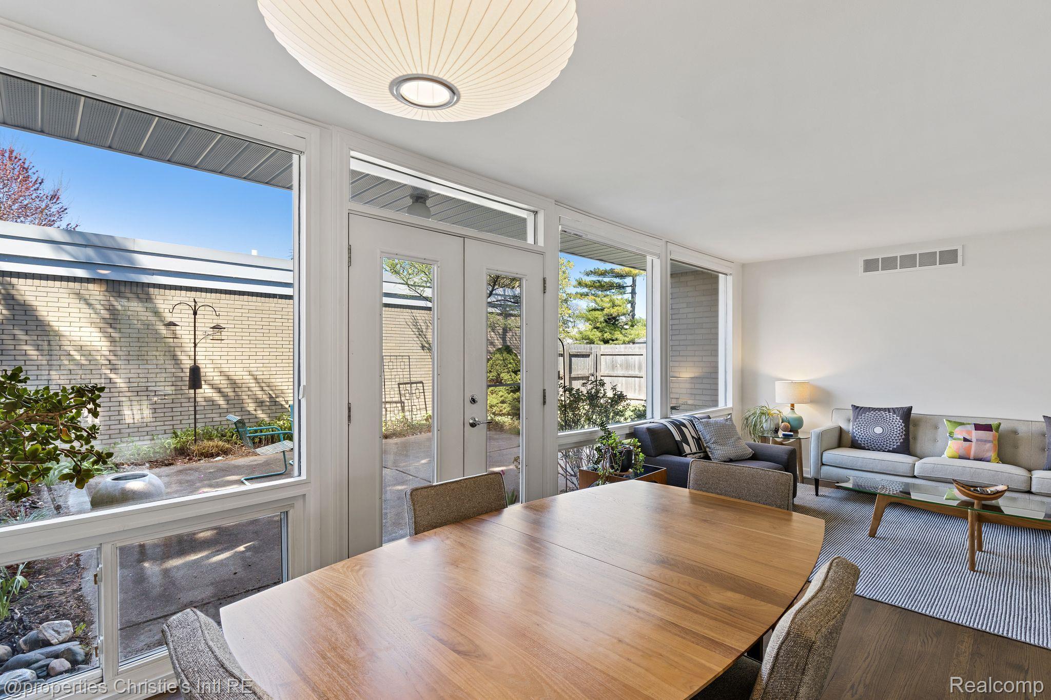 1701 Orleans