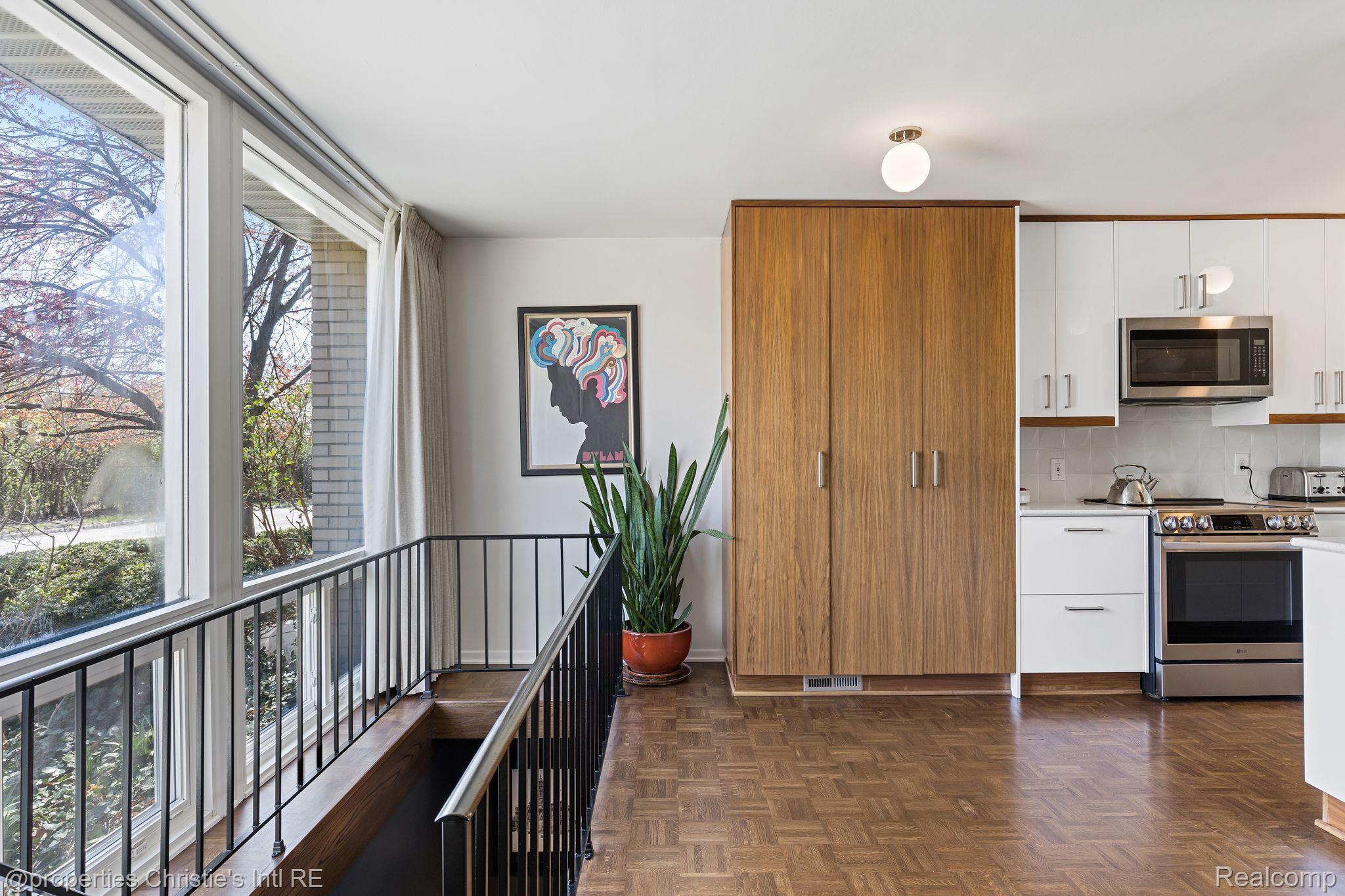 1701 Orleans