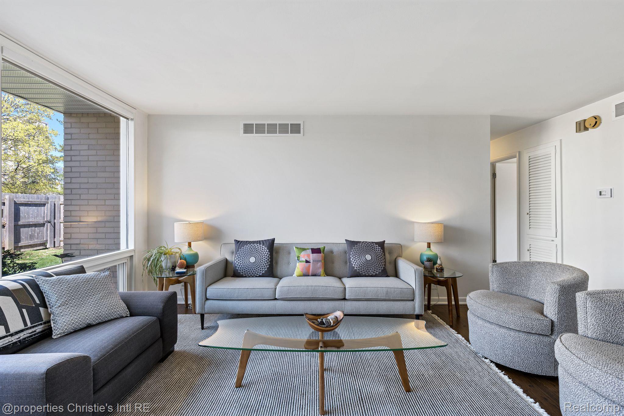 1701 Orleans