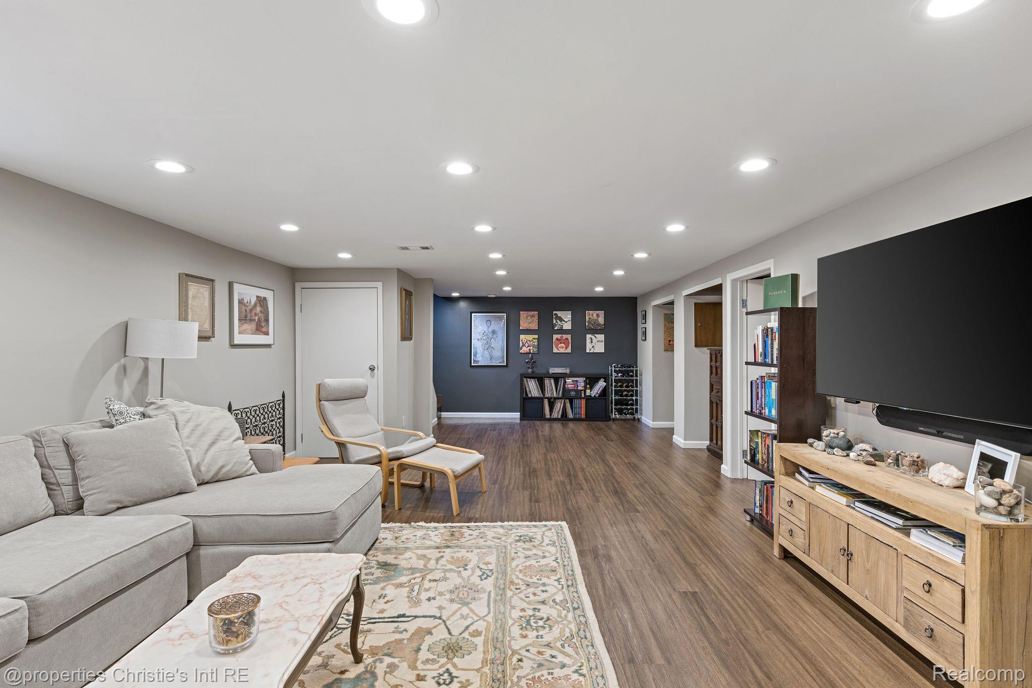 1701 Orleans
