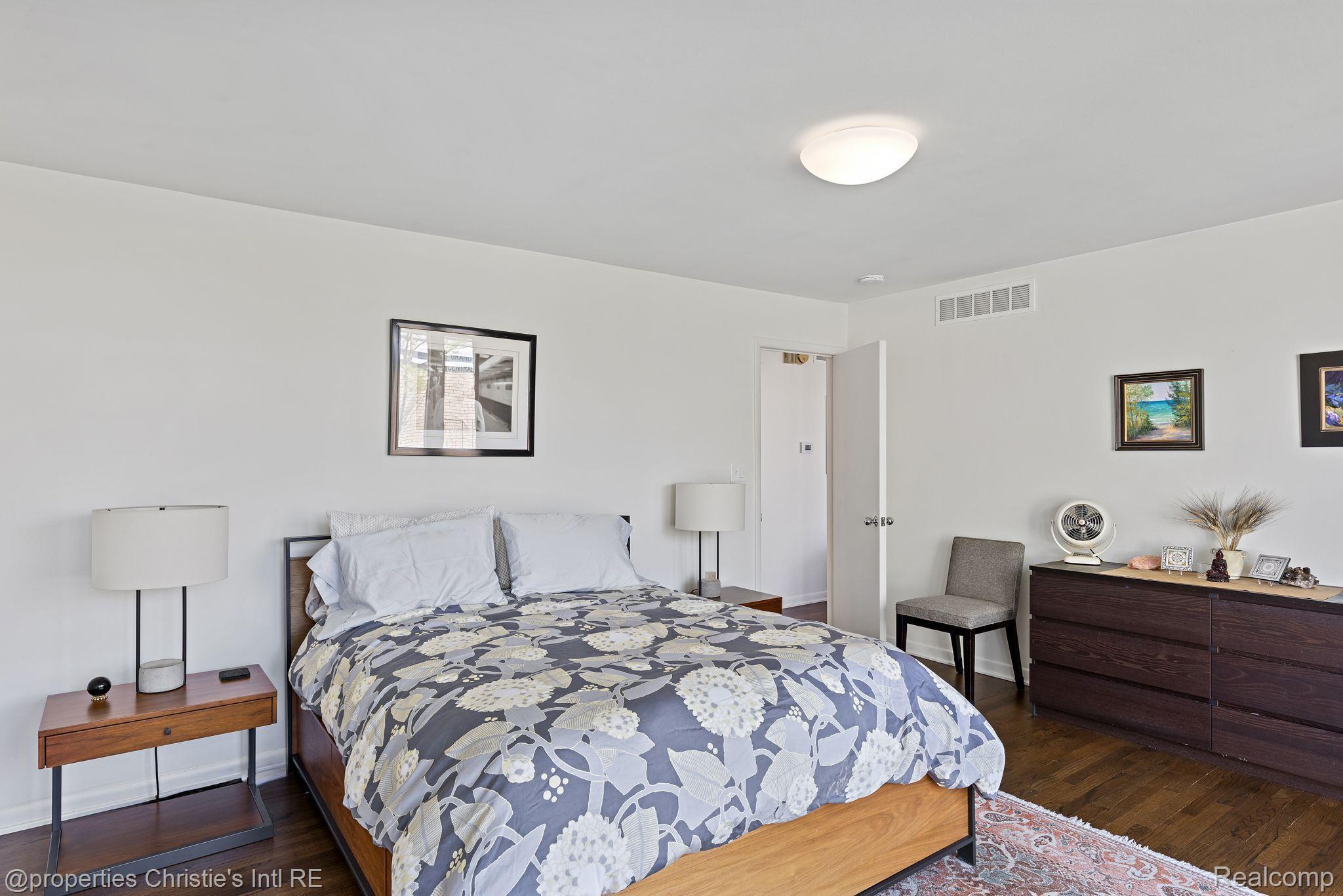 1701 Orleans
