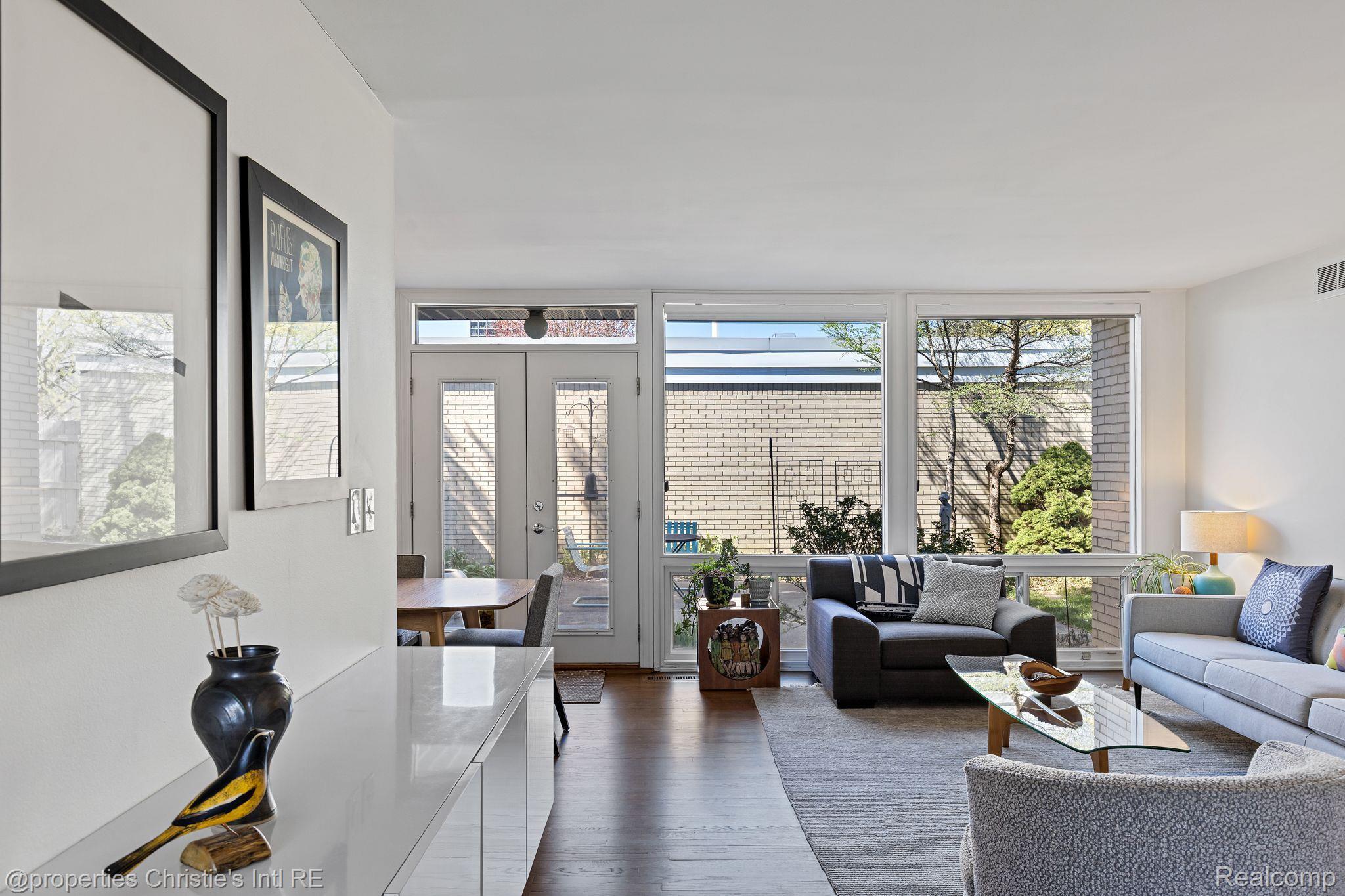 1701 Orleans