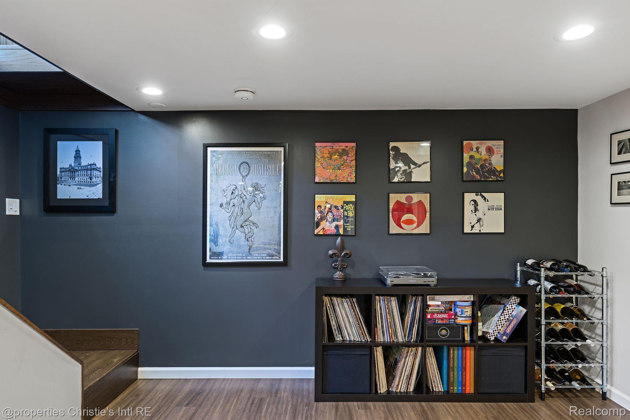 1701 Orleans