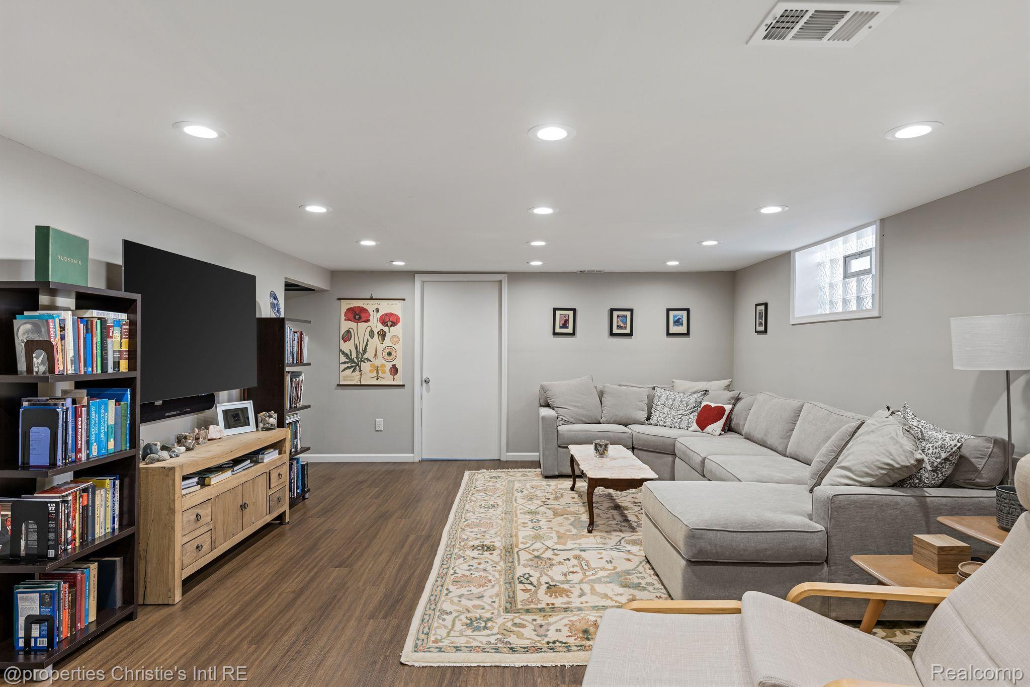 1701 Orleans