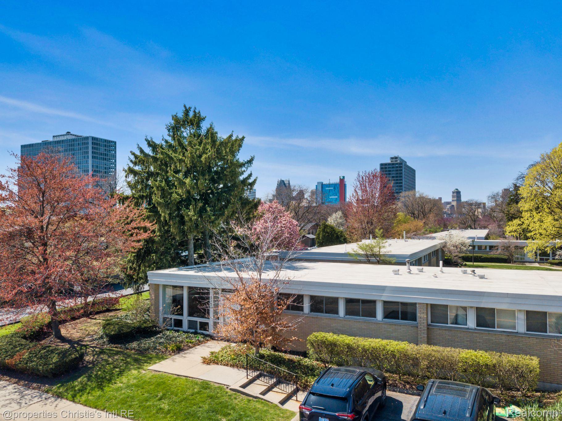 1701 Orleans