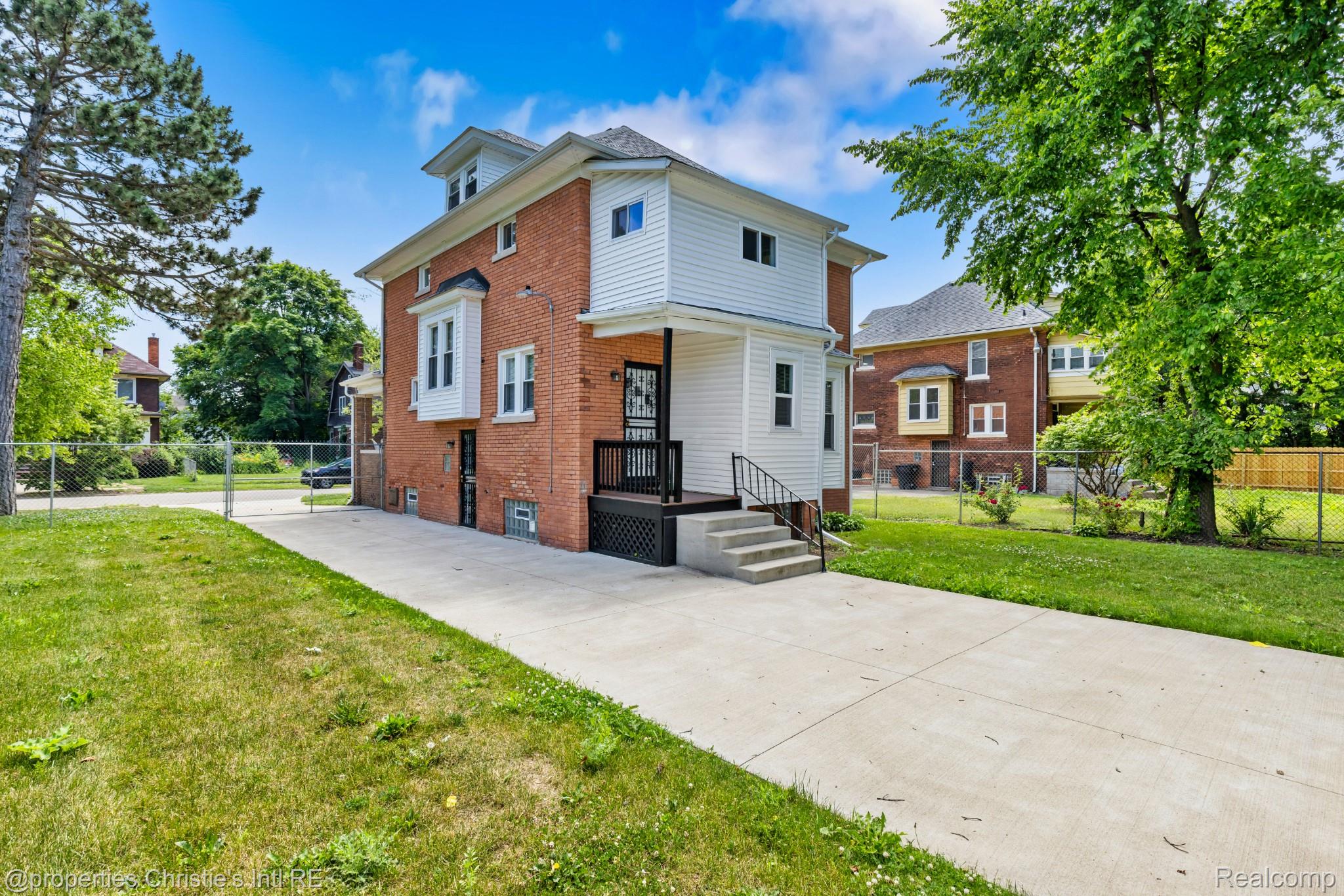 4032 Vicksburg Street