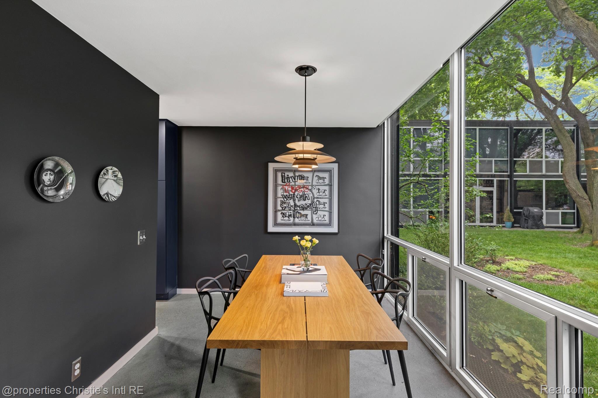 1351 Nicolet Place
