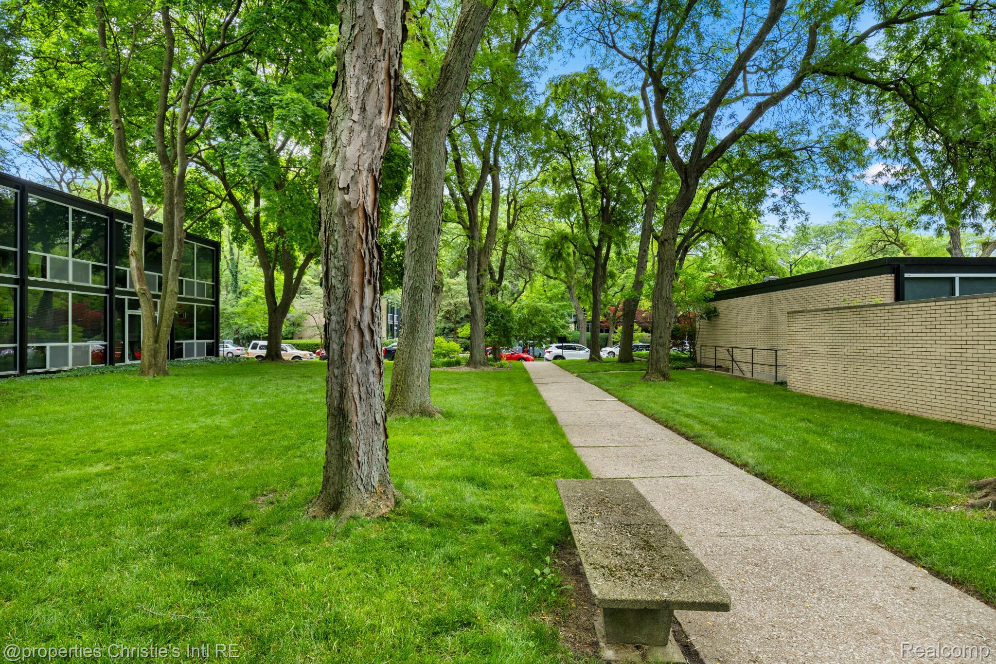 1351 Nicolet Place
