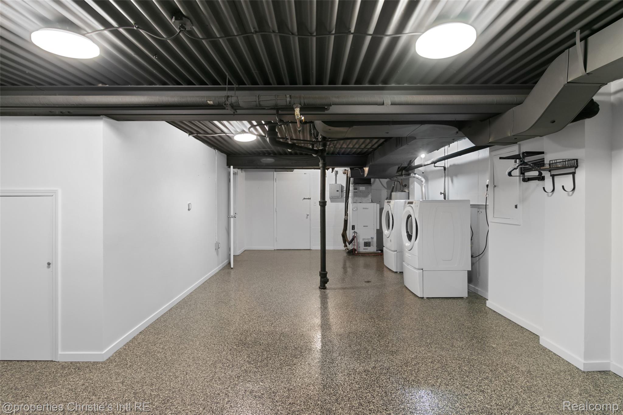 1351 Nicolet Place