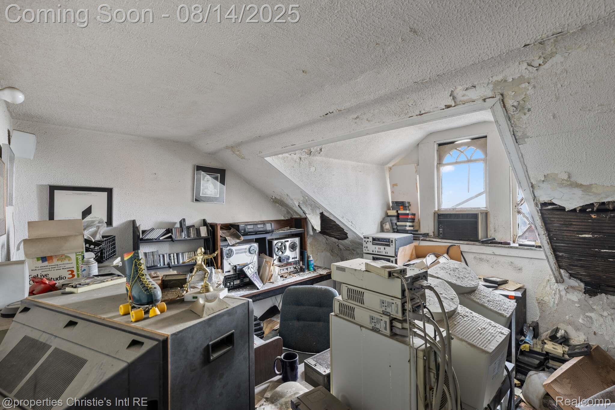 206 Eliot Street
