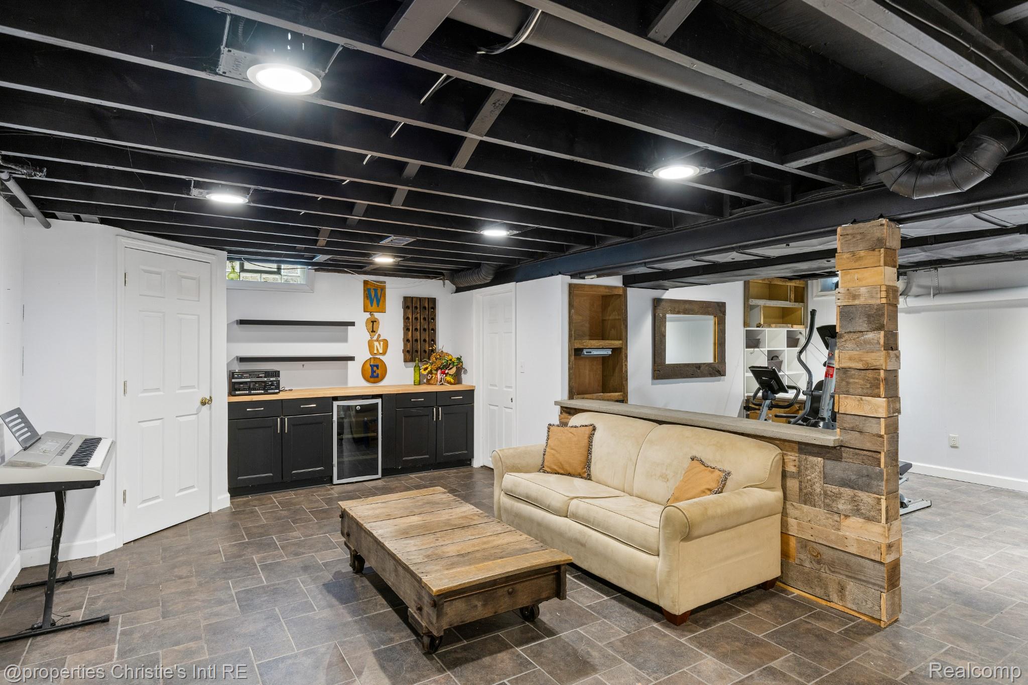 4247 Morningview Drive