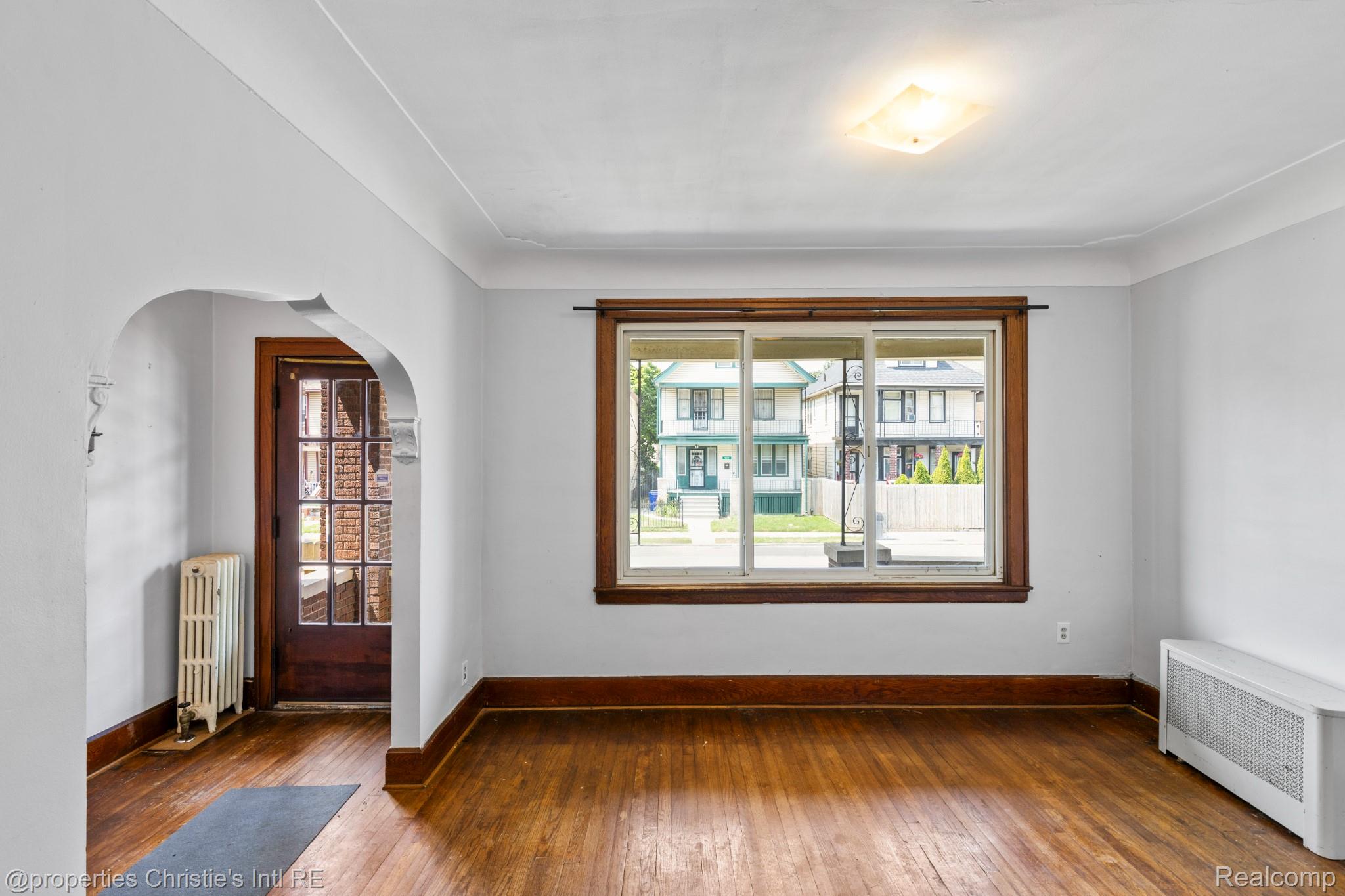 4772 Cecil Street