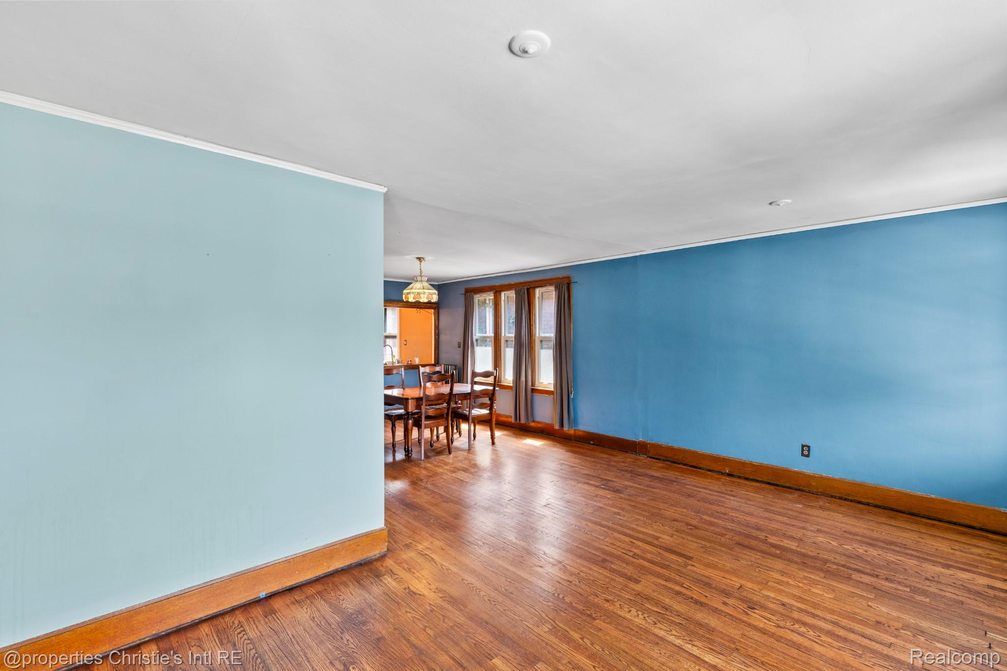 4772 Cecil Street