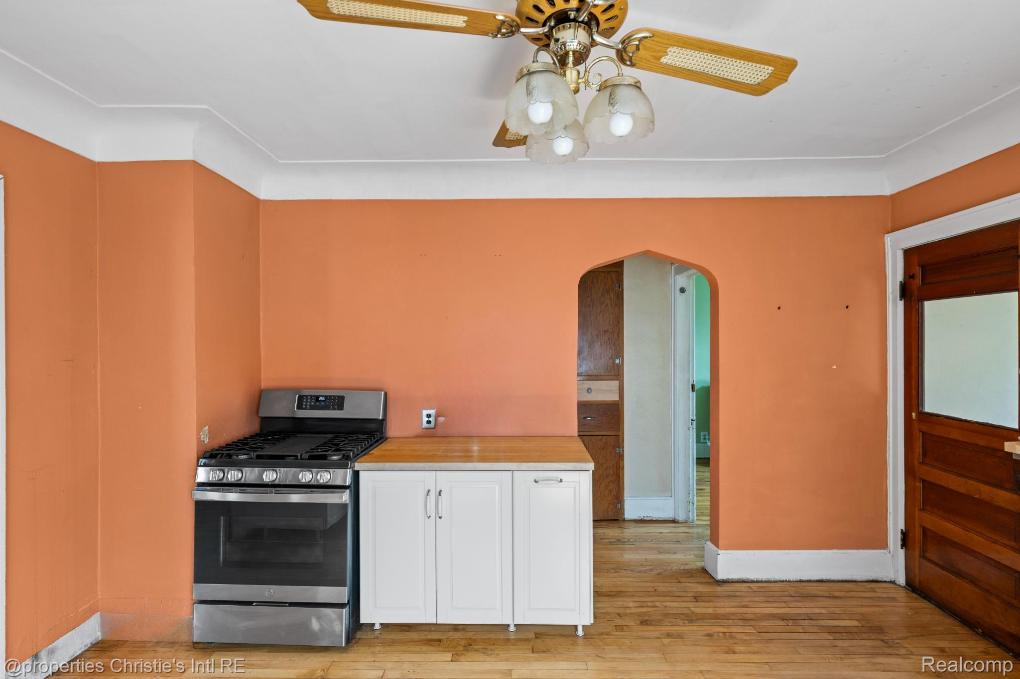 4772 Cecil Street