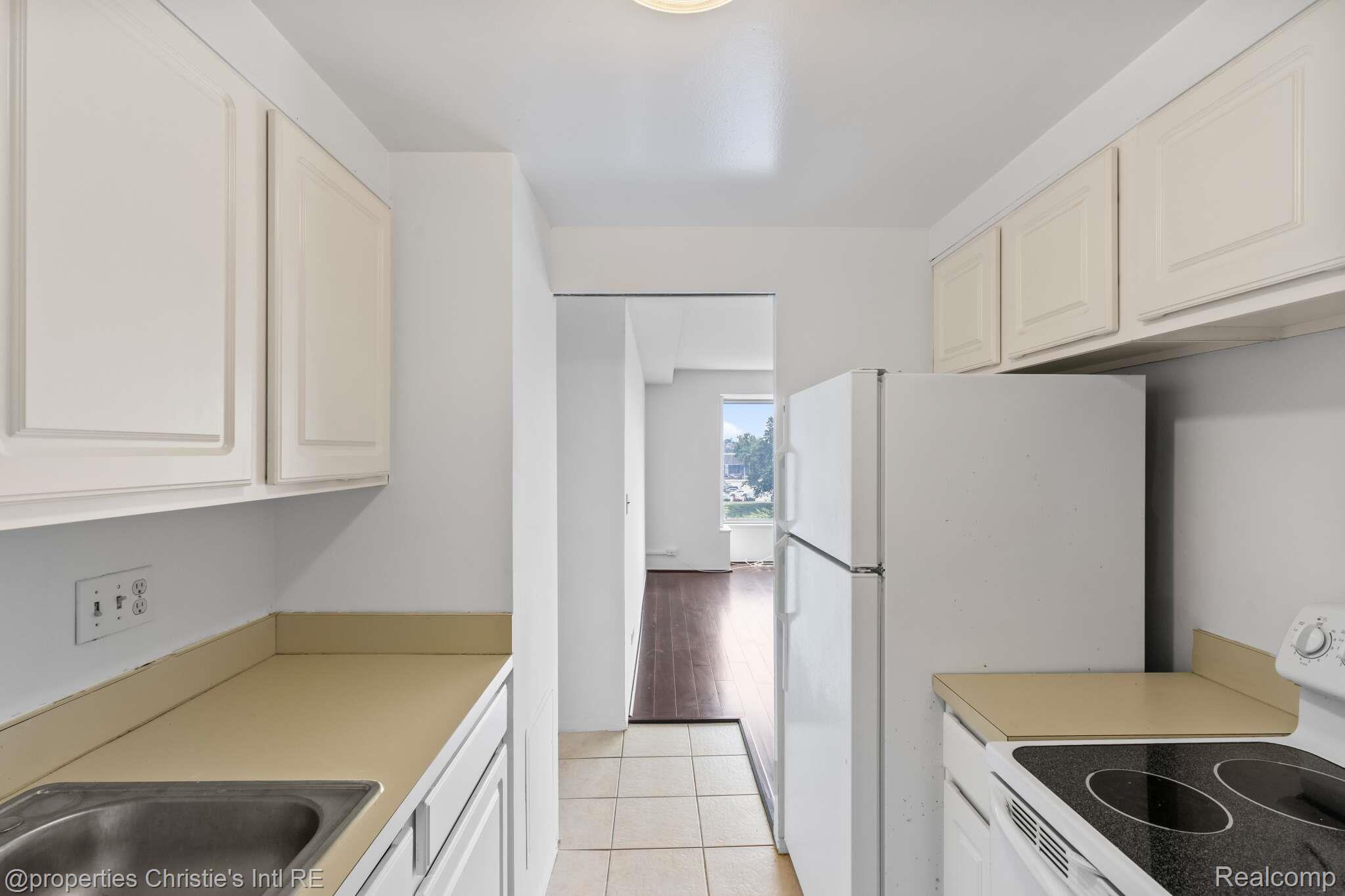 1300 E Lafayette Street 104