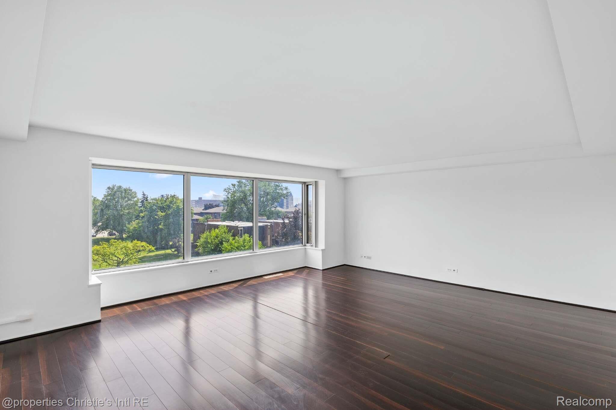 1300 E Lafayette Street 104