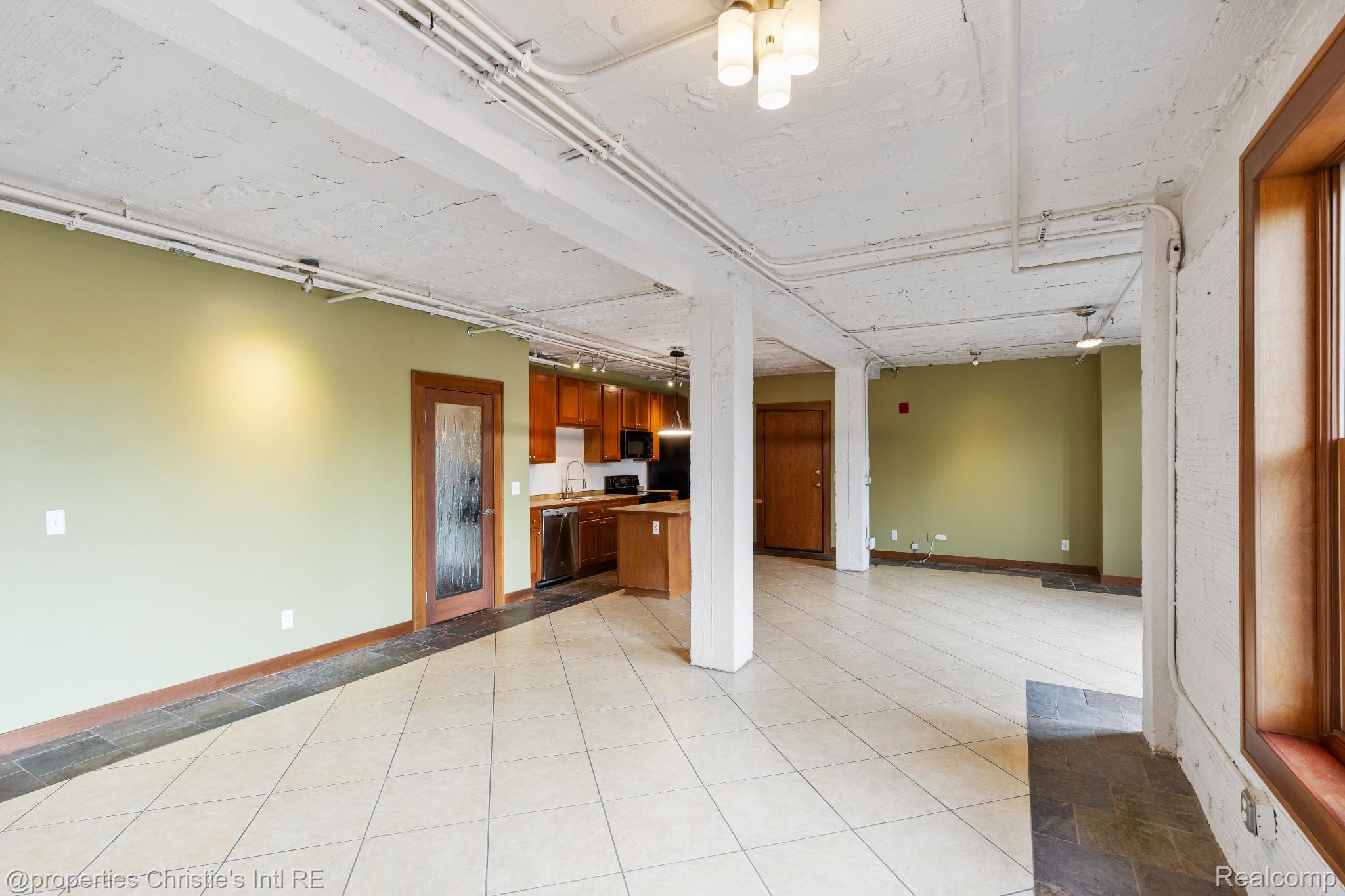78 Watson Street 8