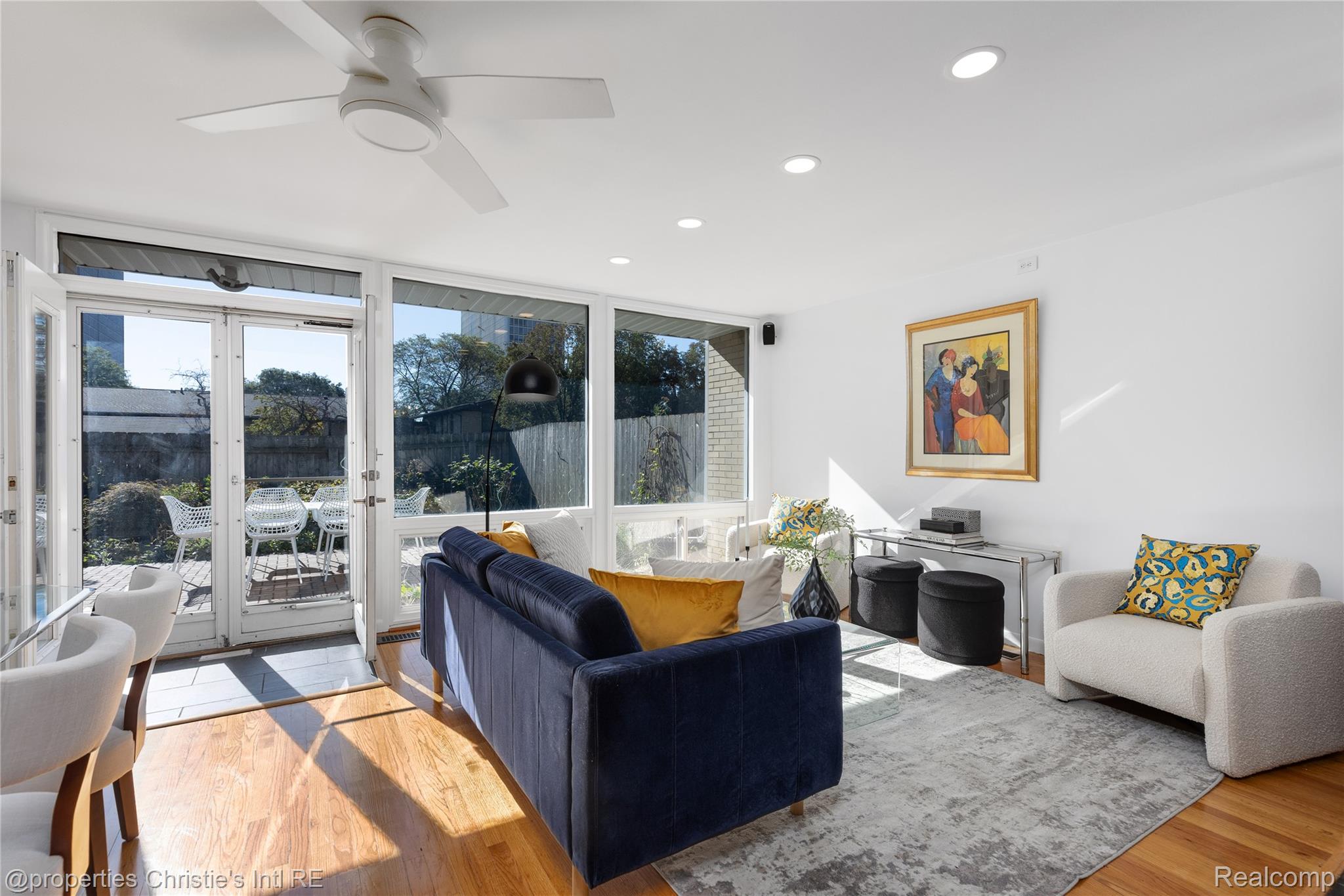 1522 Chateaufort Place