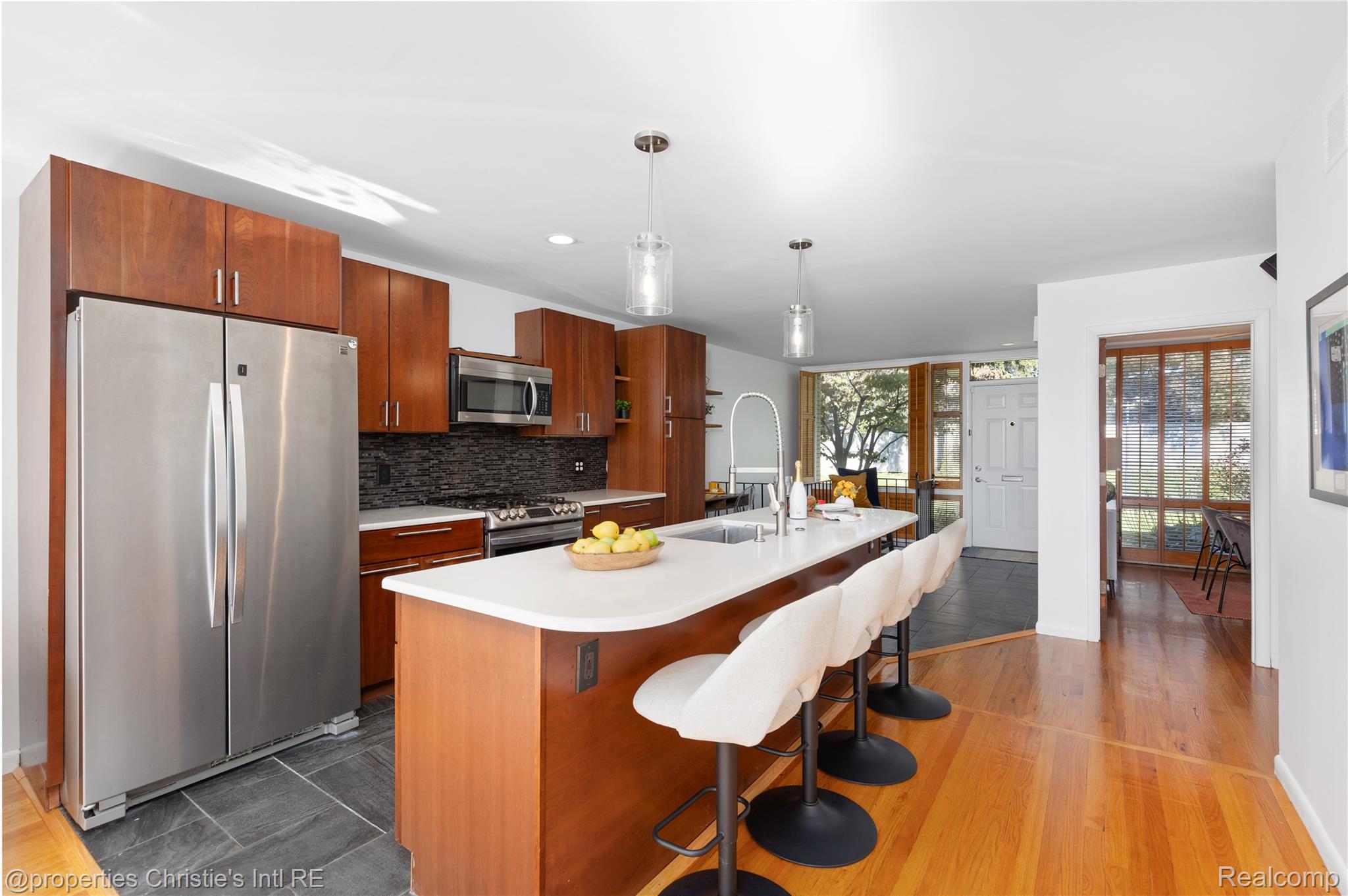 1522 Chateaufort Place