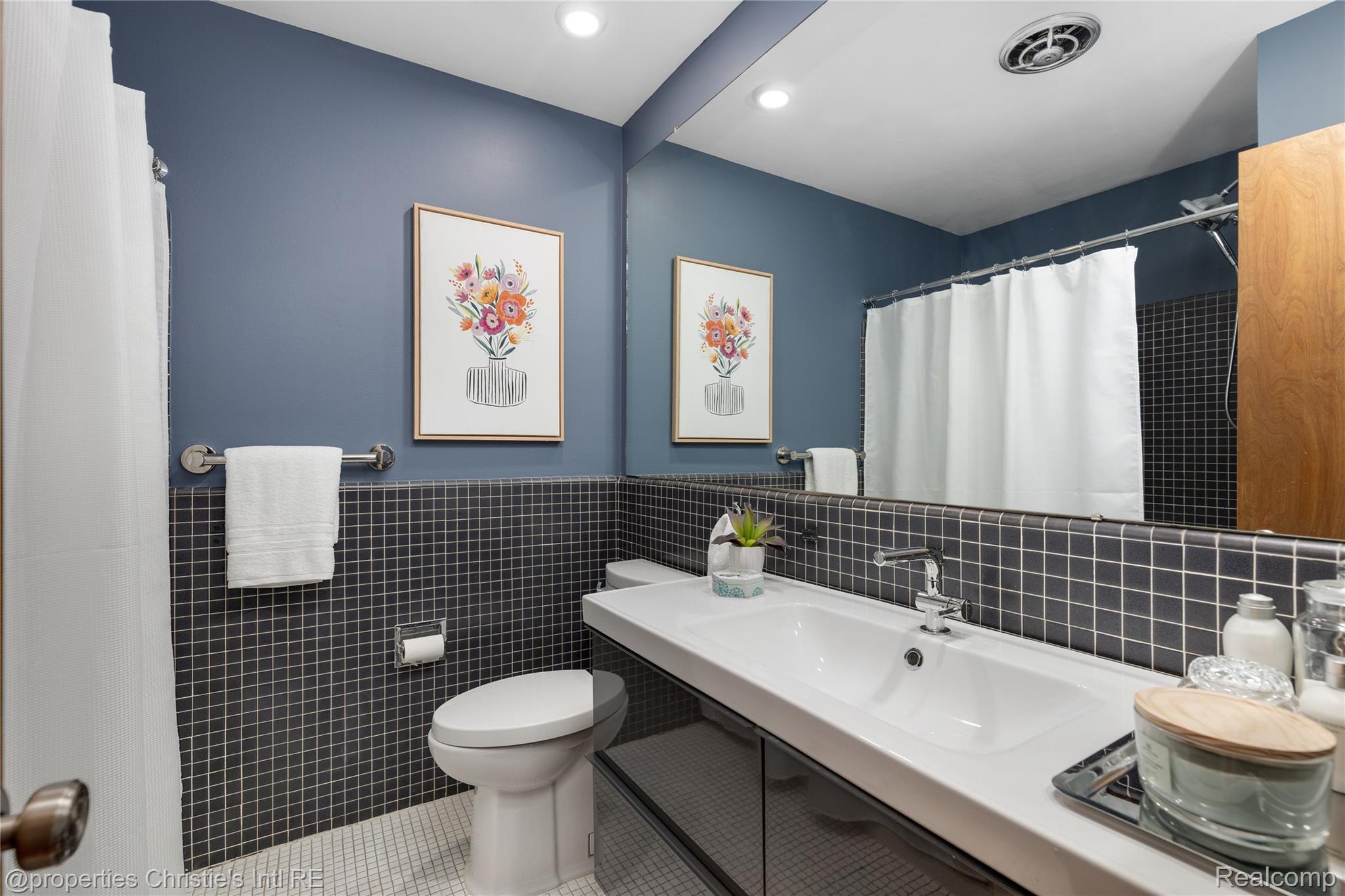1522 Chateaufort Place