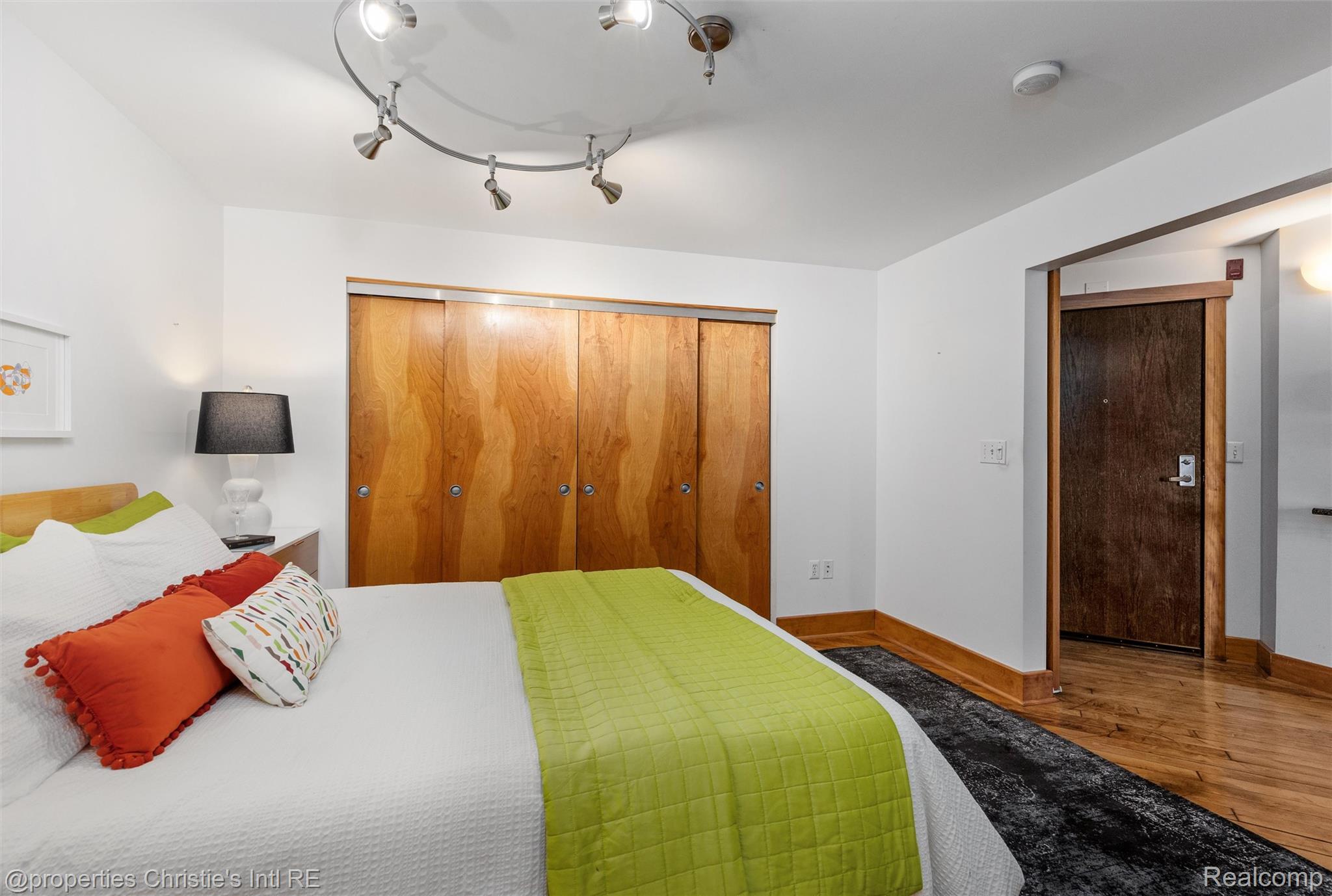 2003 Brooklyn Street 29/403