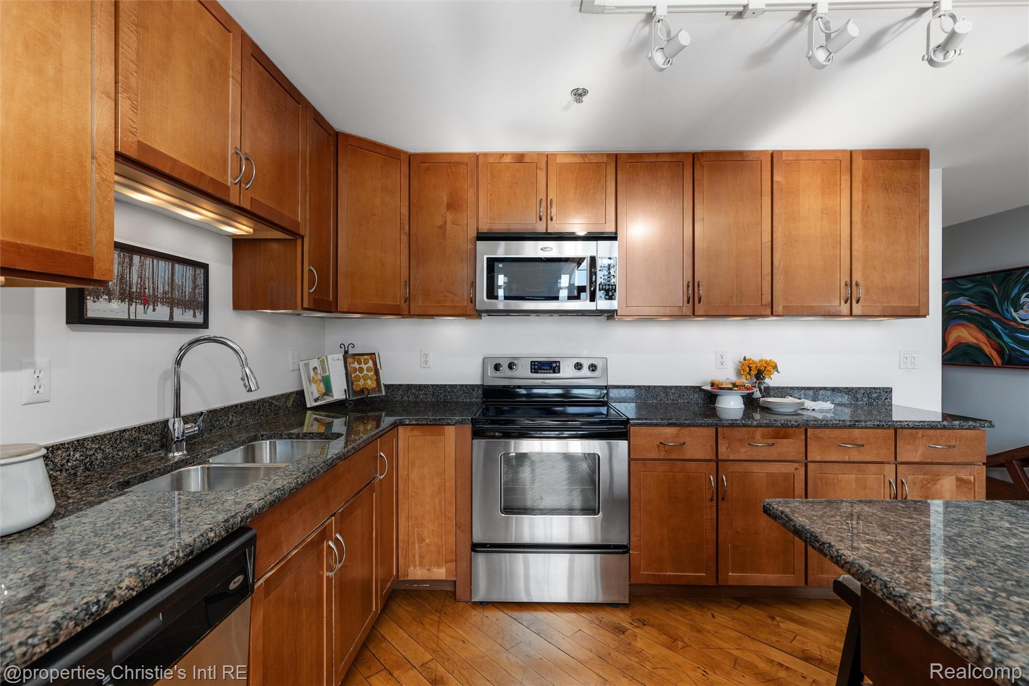 2003 Brooklyn Street 29/403