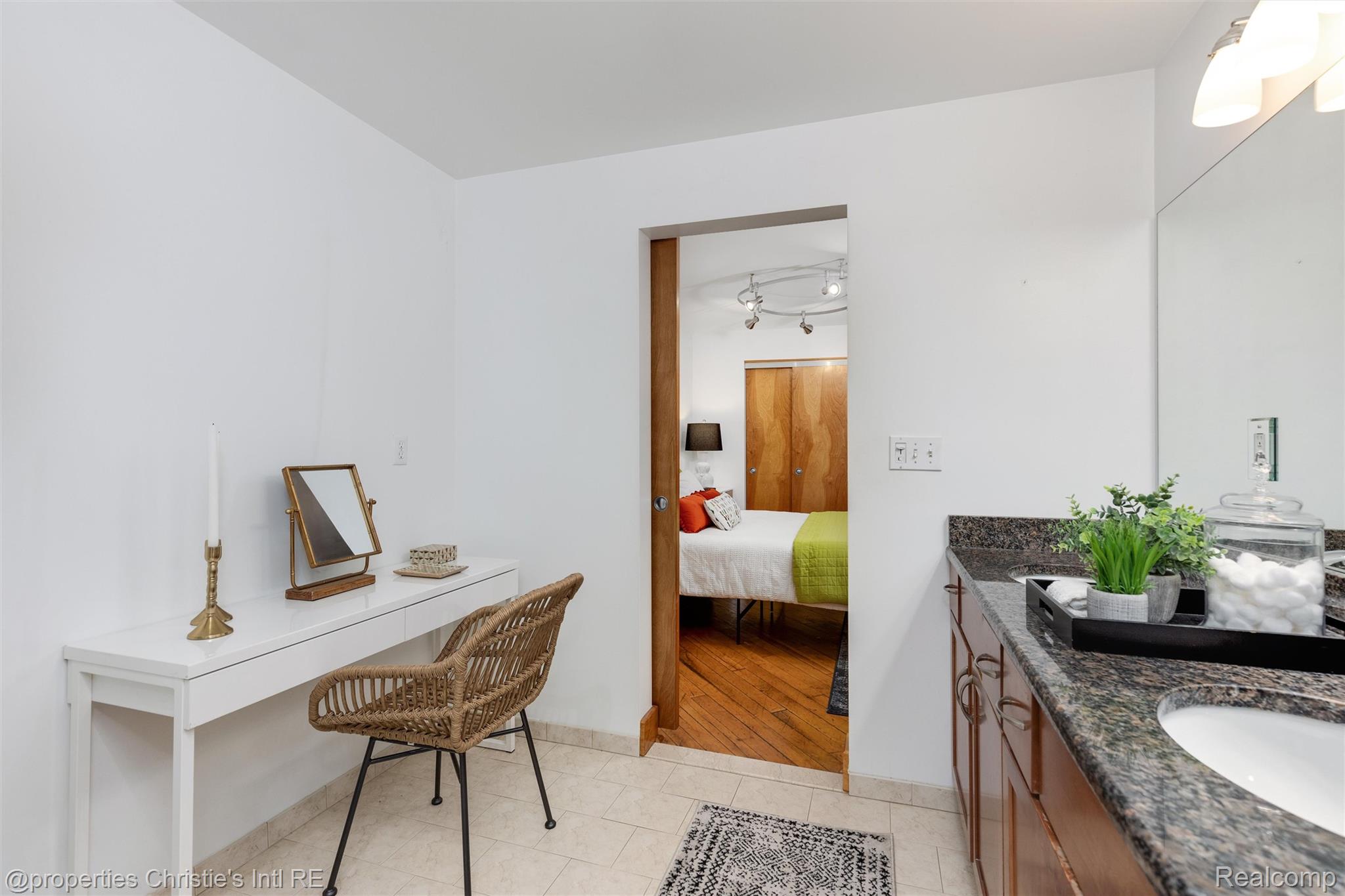 2003 Brooklyn Street 29/403