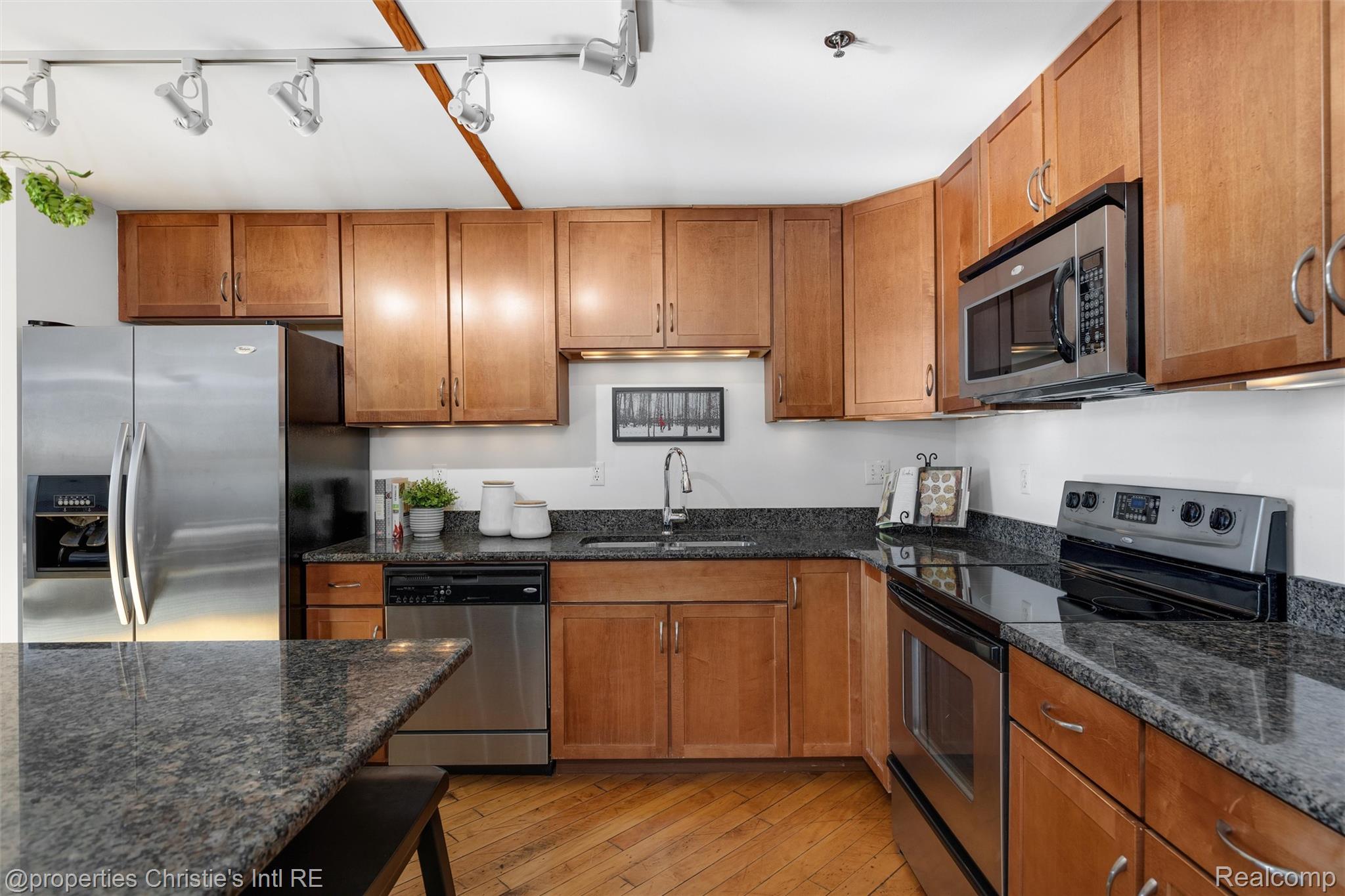 2003 Brooklyn Street 29/403