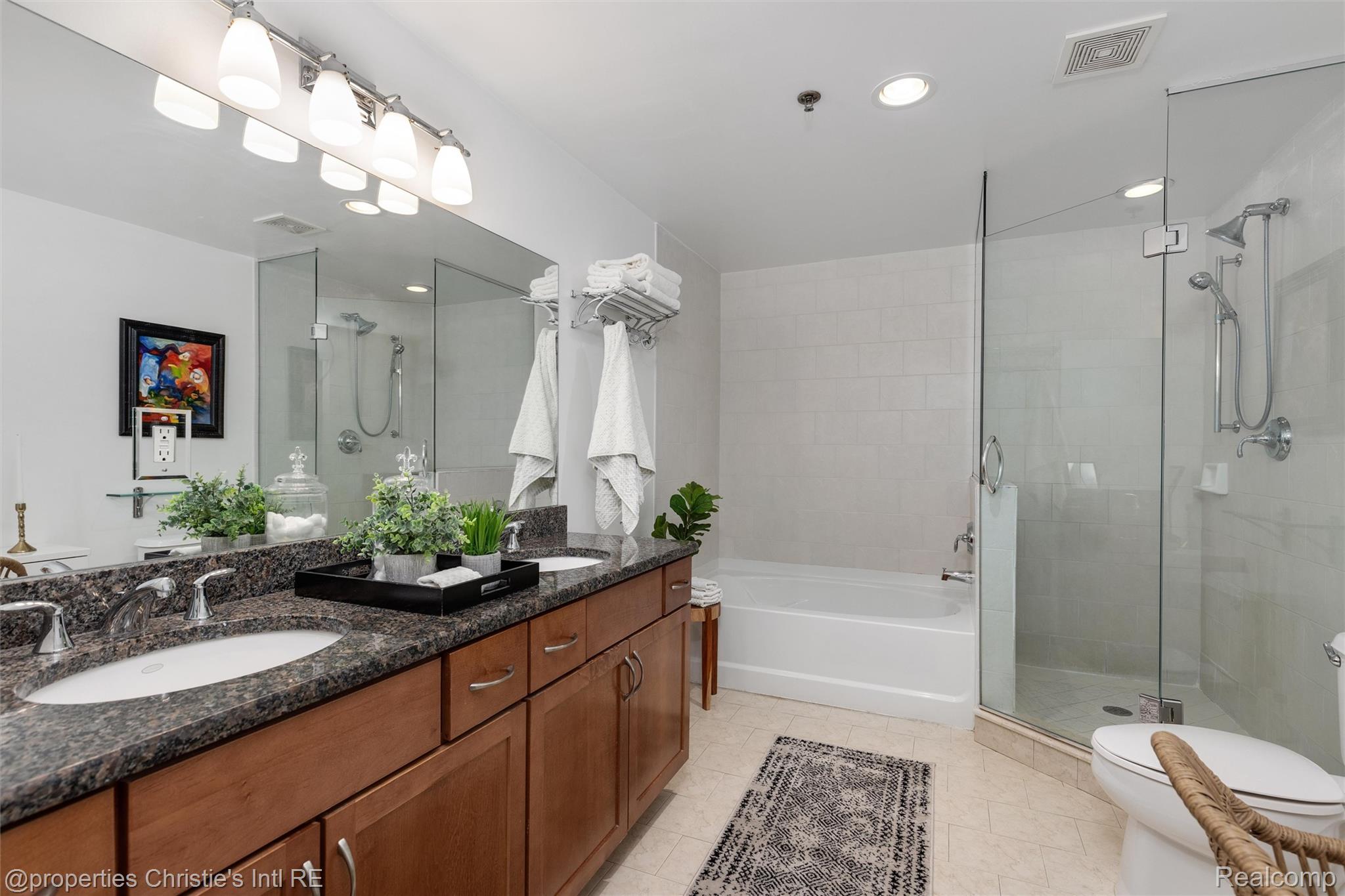 2003 Brooklyn Street 29/403