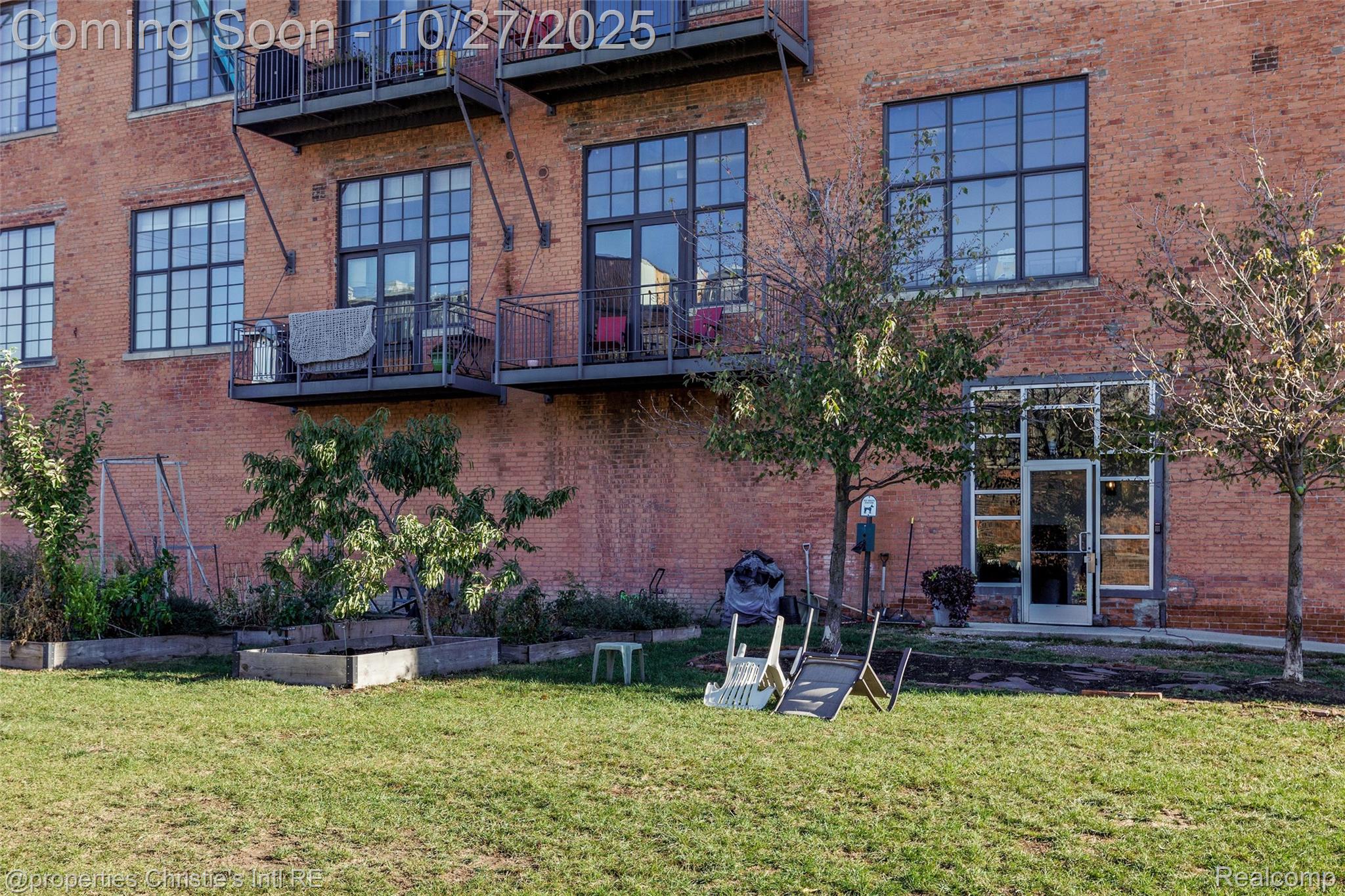 2003 Brooklyn Street 29/403