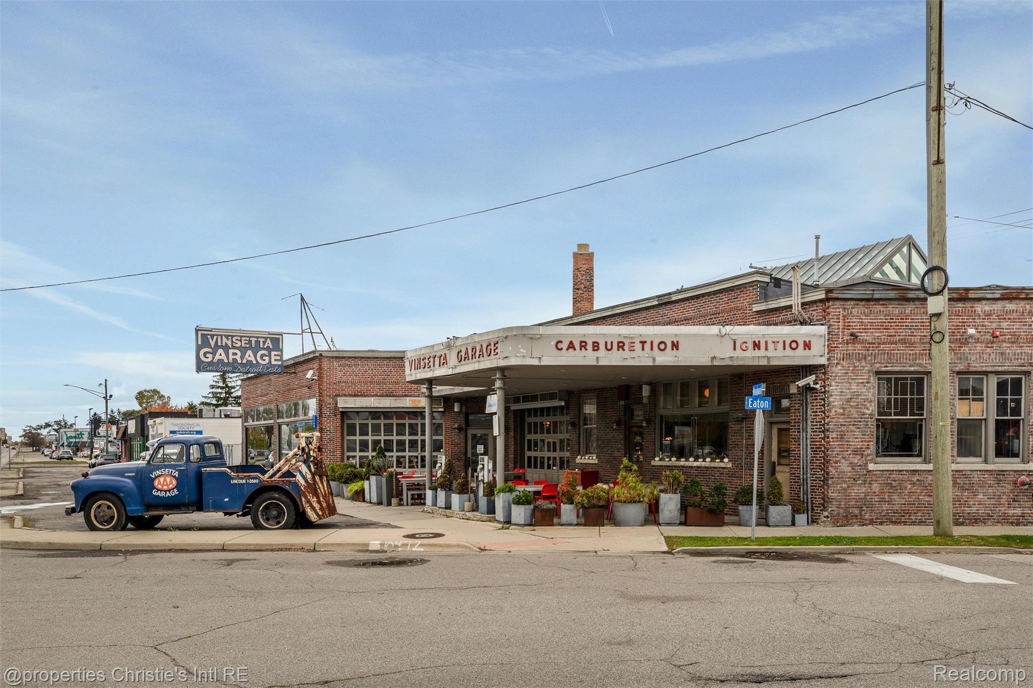 1409 Sunset Boulevard