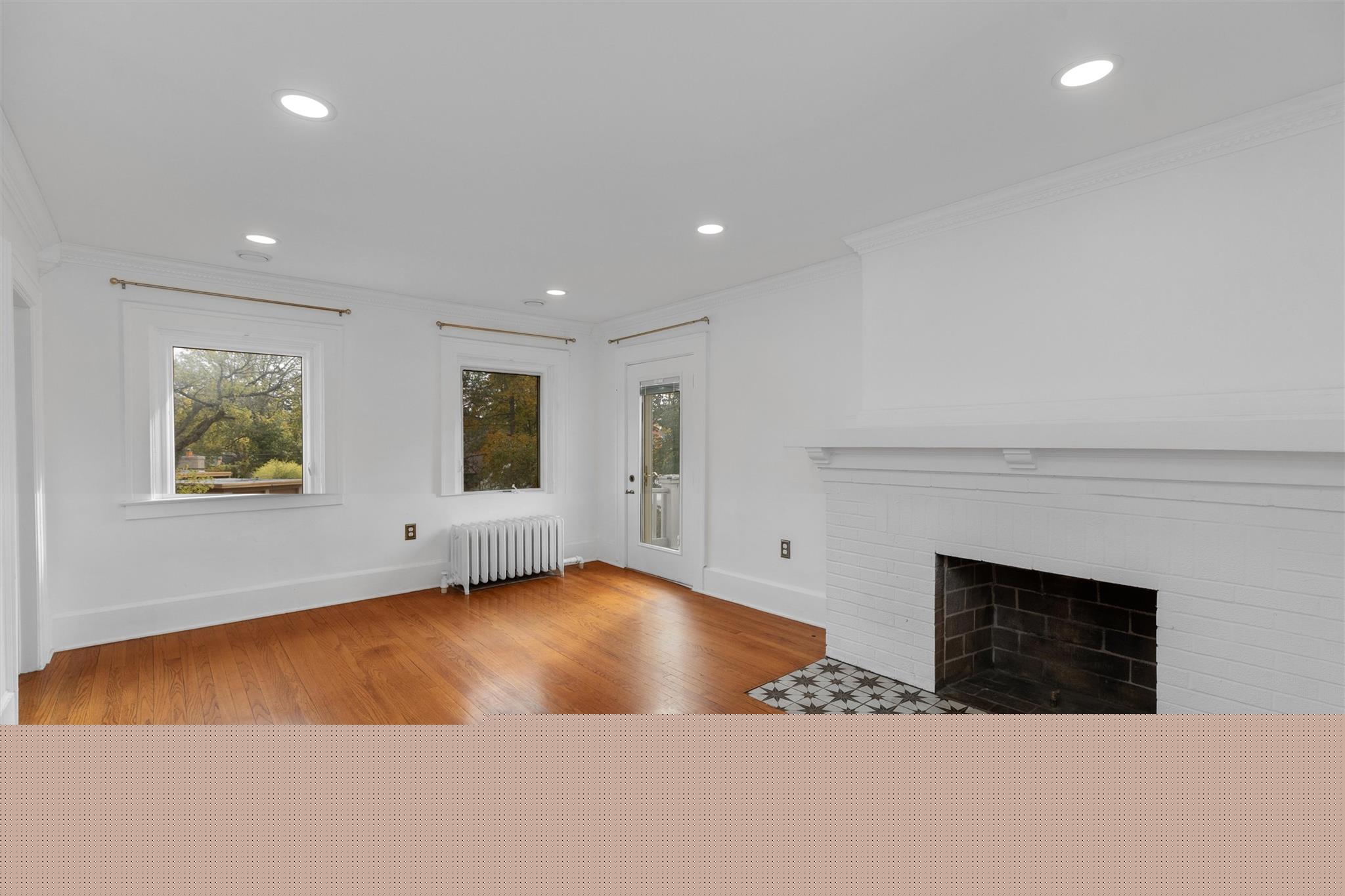 1409 Sunset Boulevard