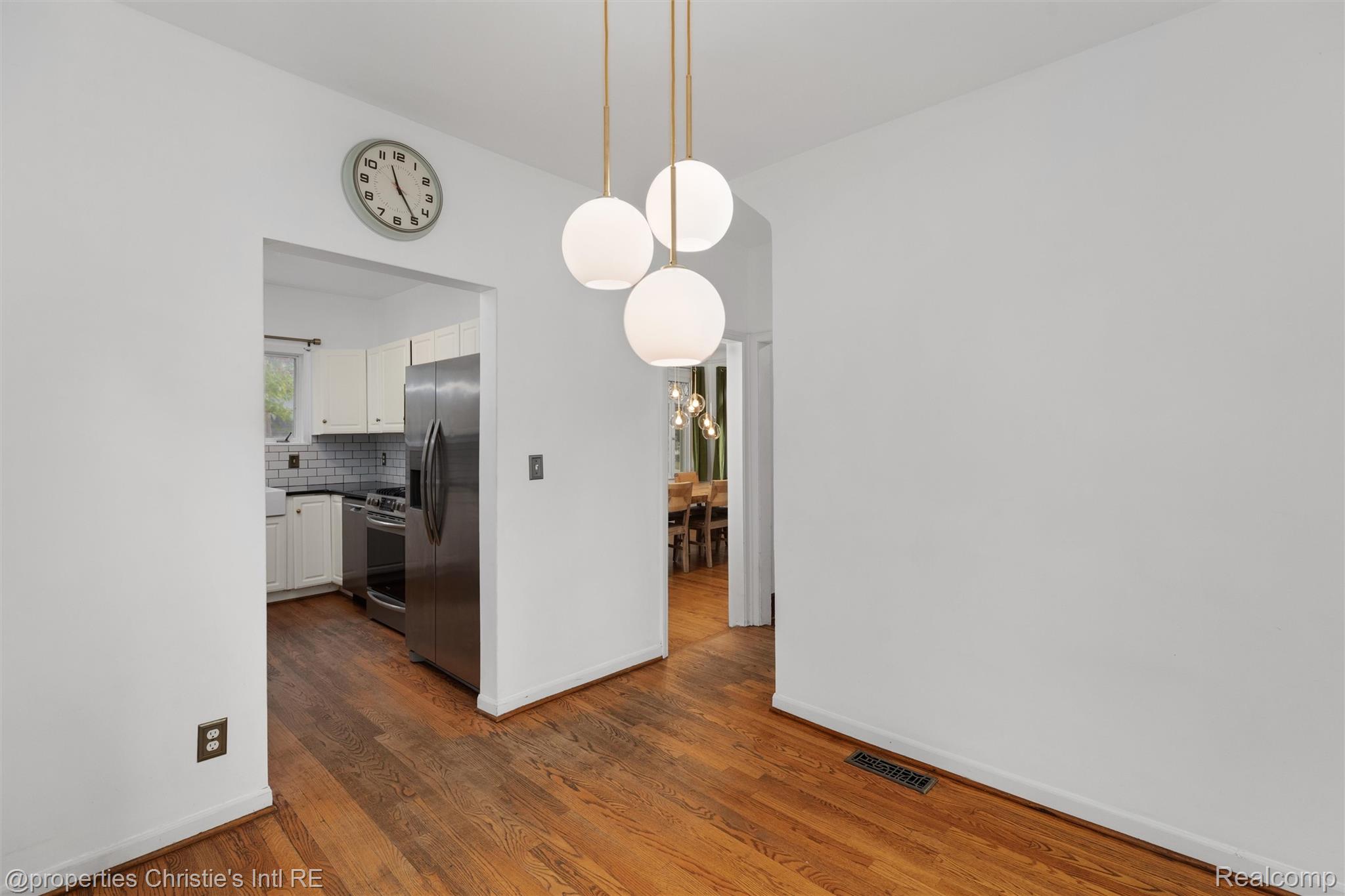 1409 Sunset Boulevard