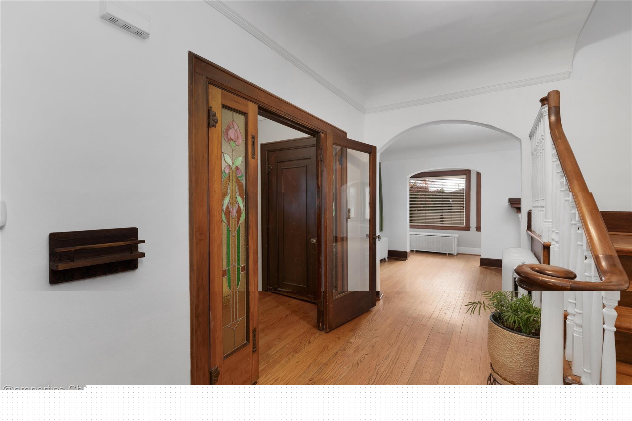 1409 Sunset Boulevard