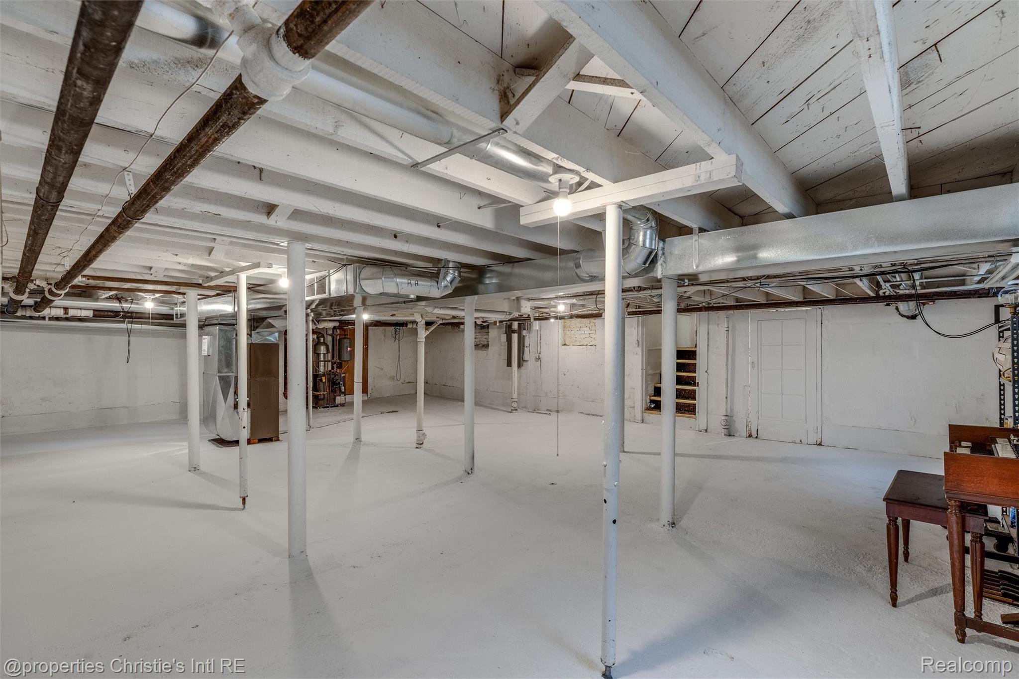 1409 Sunset Boulevard