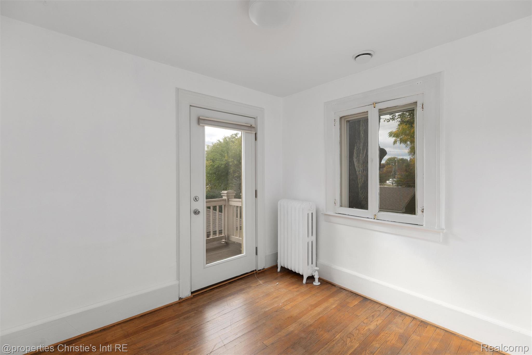 1409 Sunset Boulevard